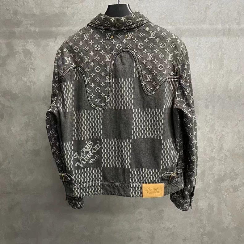 Louis Vuitton louis vuitton Black and grey nigo full-print logo denim jac Size US S / EU 44-46 / 1 - 2 Thumbnail