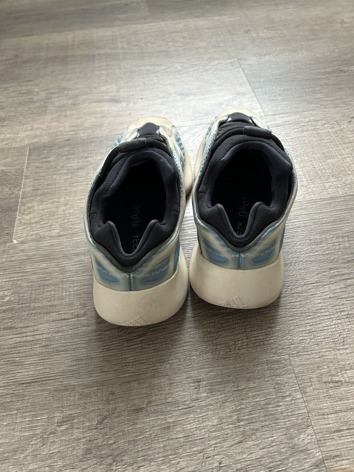 Yeezy Yeezy 700 v3 Kyanite Size US 10.5 / EU 43-44 - 4 Thumbnail