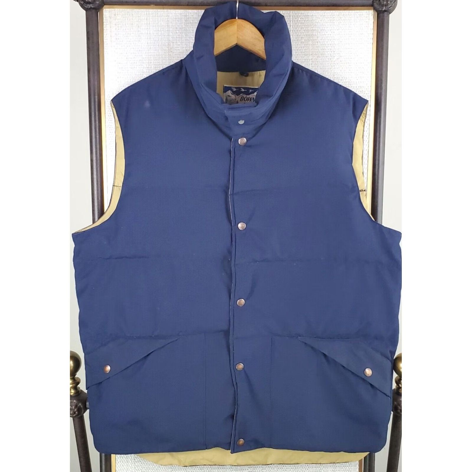 Vintage VINTAGE Down Wind Vest XL Tall Blue Goose Down Quilted Puffer Snap Front Insulated Wind Water Resistant Mens Vest Gilet Waistcoat USA Made XS no? Size US XL / EU 56 / 4 - 5 Thumbnail