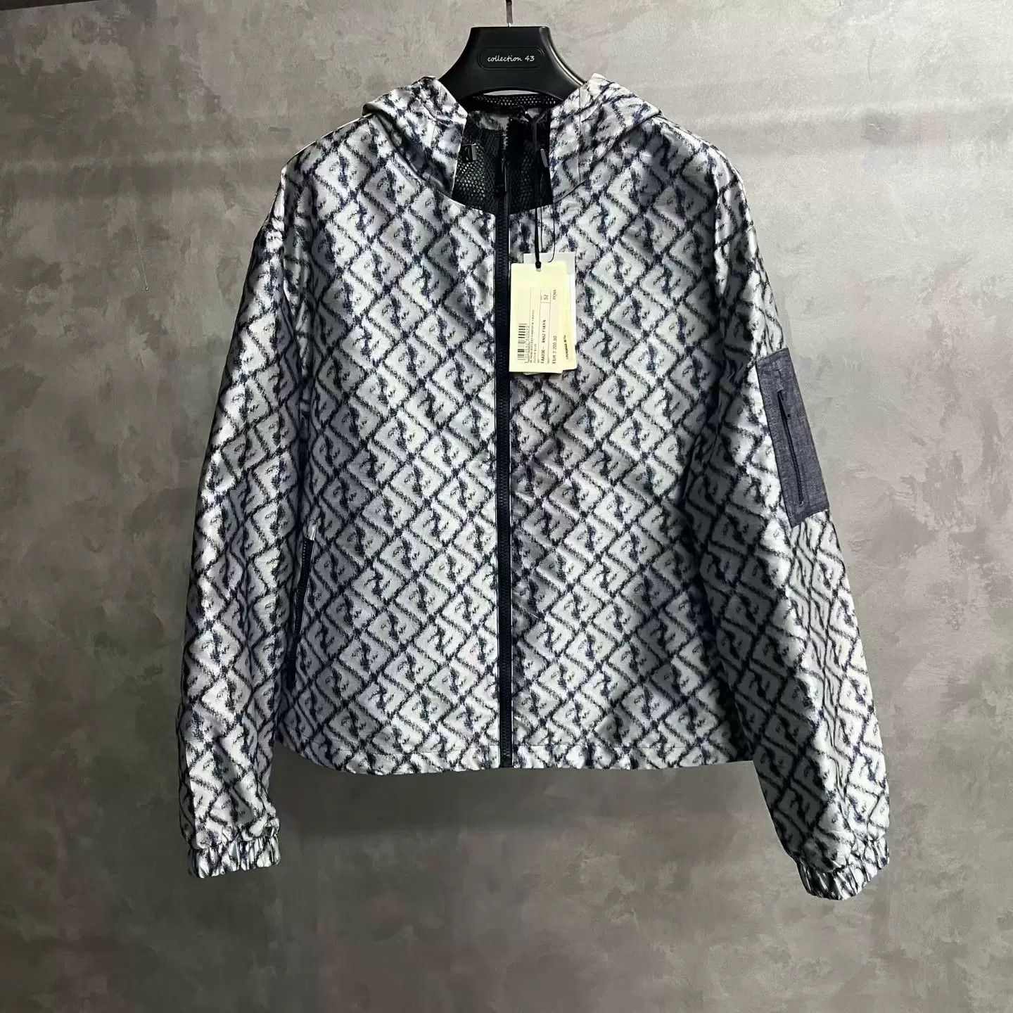 Fendi Fendi Silver Blue Logo Print Hooded Jacket Size US M / EU 48-50 / 2 - 1 Thumbnail