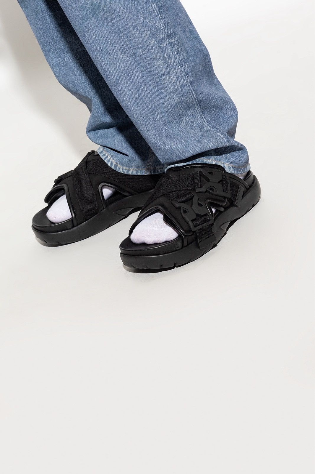 ~New W/ Box! Men\'s Bottega Veneta Snap Buckle Slides Black Size EU 45 / US 12 Bottega Veneta Men main image 2
