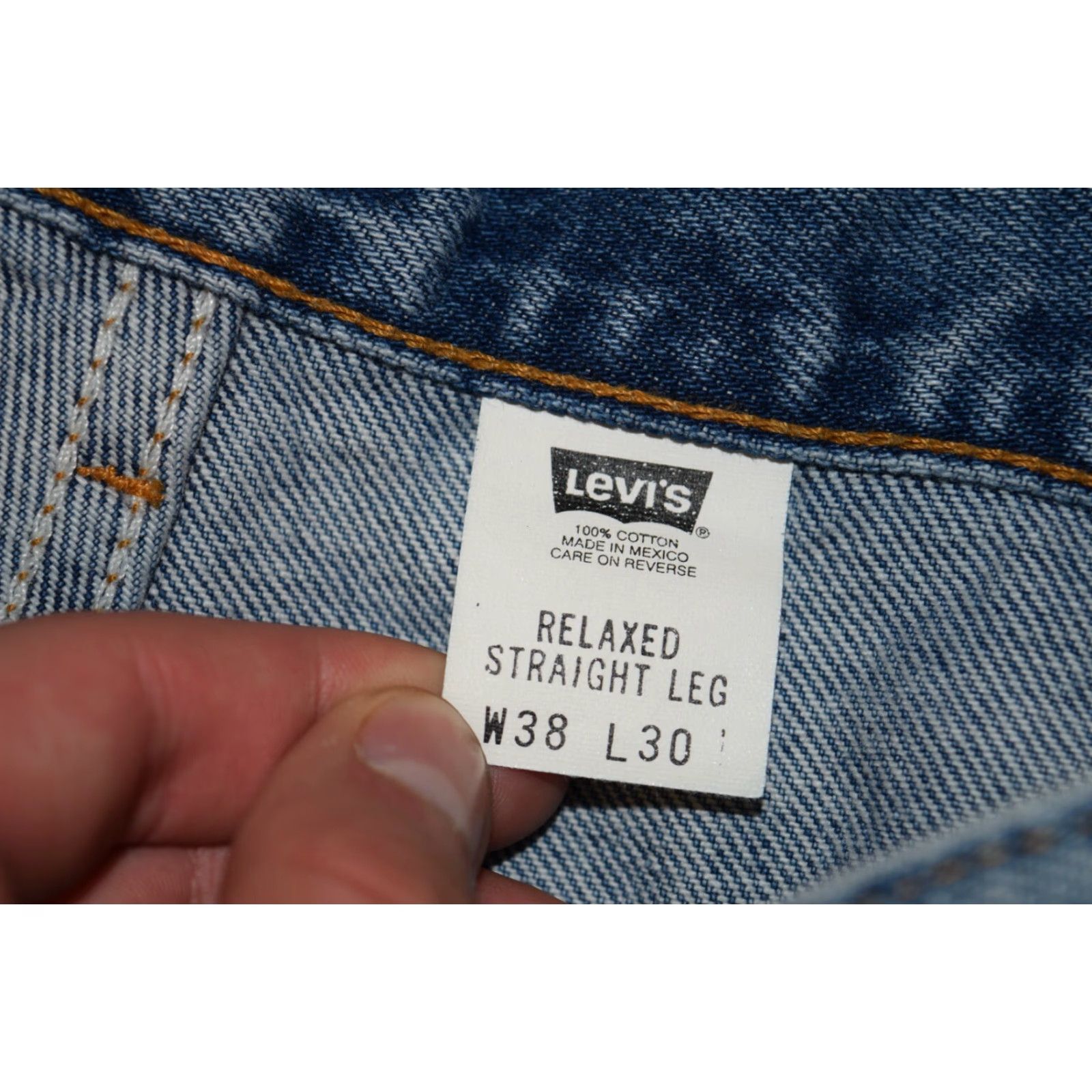 Levi's VINTAGE Levi's 901 Jeans Mens 38x30 Blue Denim Relaxed Straight Leg 2001 Vintage Mens Jeans Size US 38 / EU 54 - 2 Thumbnail