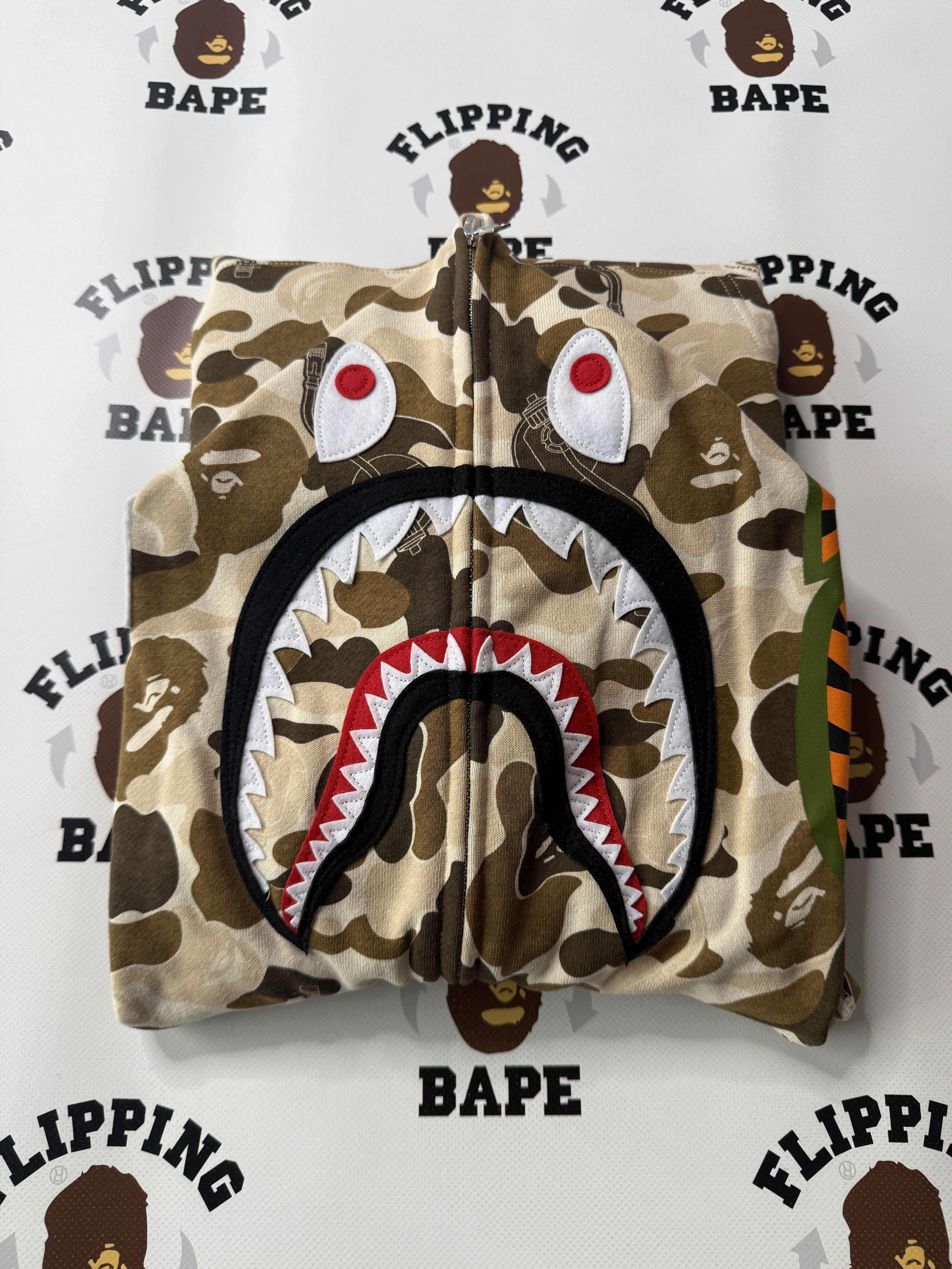 Bape BAPE X DEF JAM CAMO SHARK RELAXED FIT FULL ZIP HOODIE Size US M / EU 48-50 / 2 - 16 Thumbnail