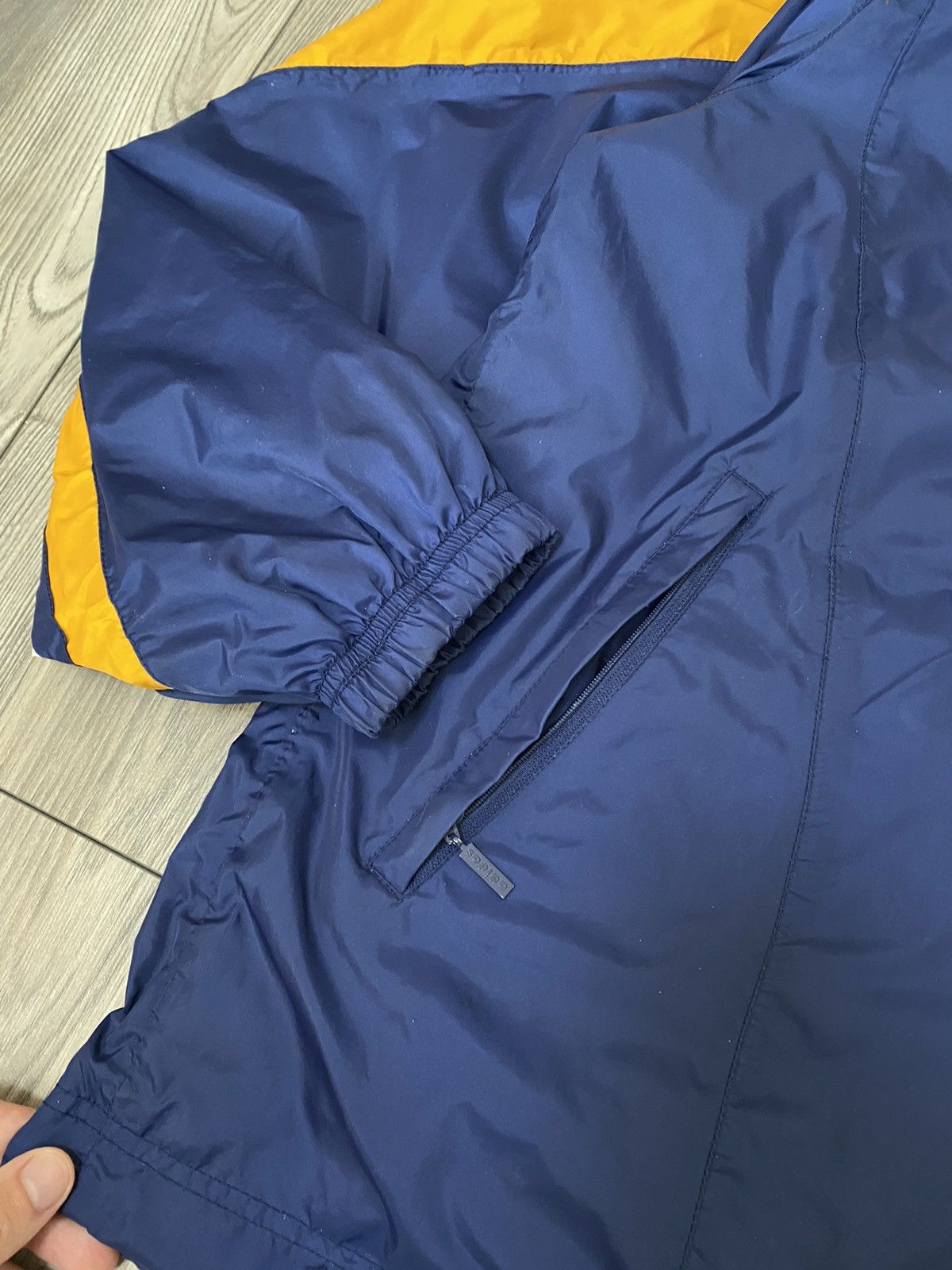 Adidas Vintage Adidas F.C. Real Madrid Blue Jacket Size M Size US M / EU 48-50 / 2 - 5 Thumbnail