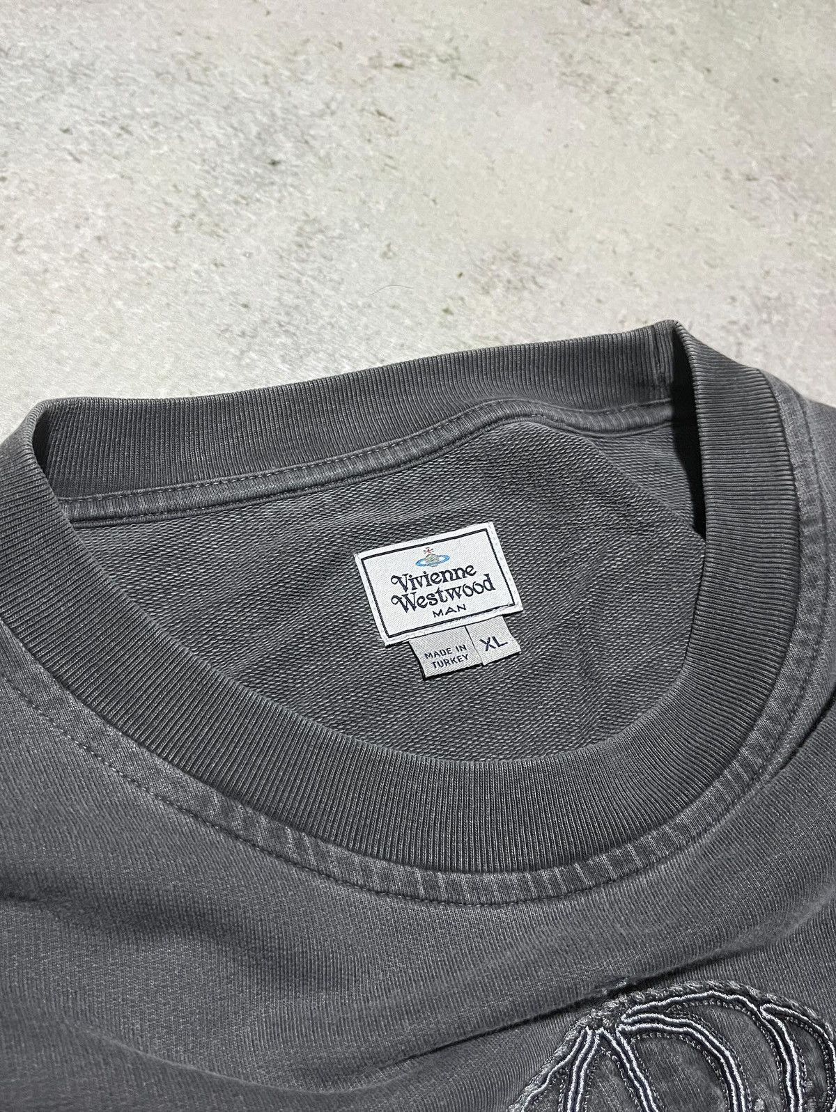 Vivienne Westwood Very Rare Vivienne Westwood Big Logo Sweatshirt Size: L - XL Size US XL / EU 56 / 4 - 4 Thumbnail