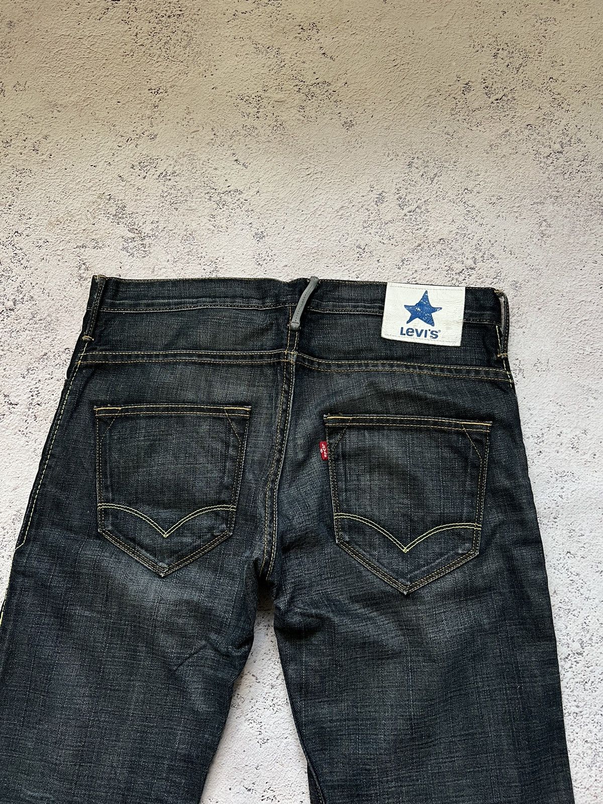 Levi's × Vintage Y2K Levis Blue Star Faded Vintage Jeans Size US 33 - 6 Thumbnail