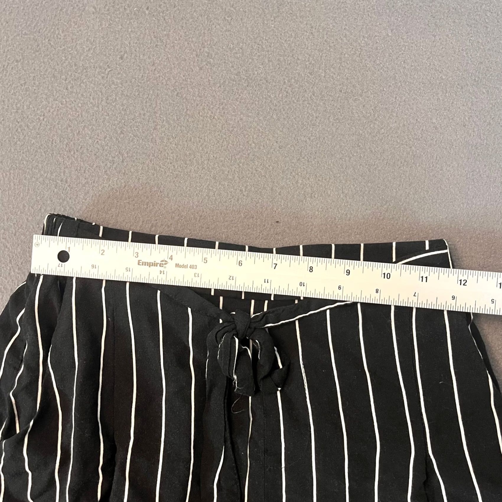 Vintage REVAMPED Premium Collections Womens Black Shorts Striped Tie Waist Boho Beach Casual Summer Spring Fall S Size 28" / US 6 / IT 42 - 5 Thumbnail