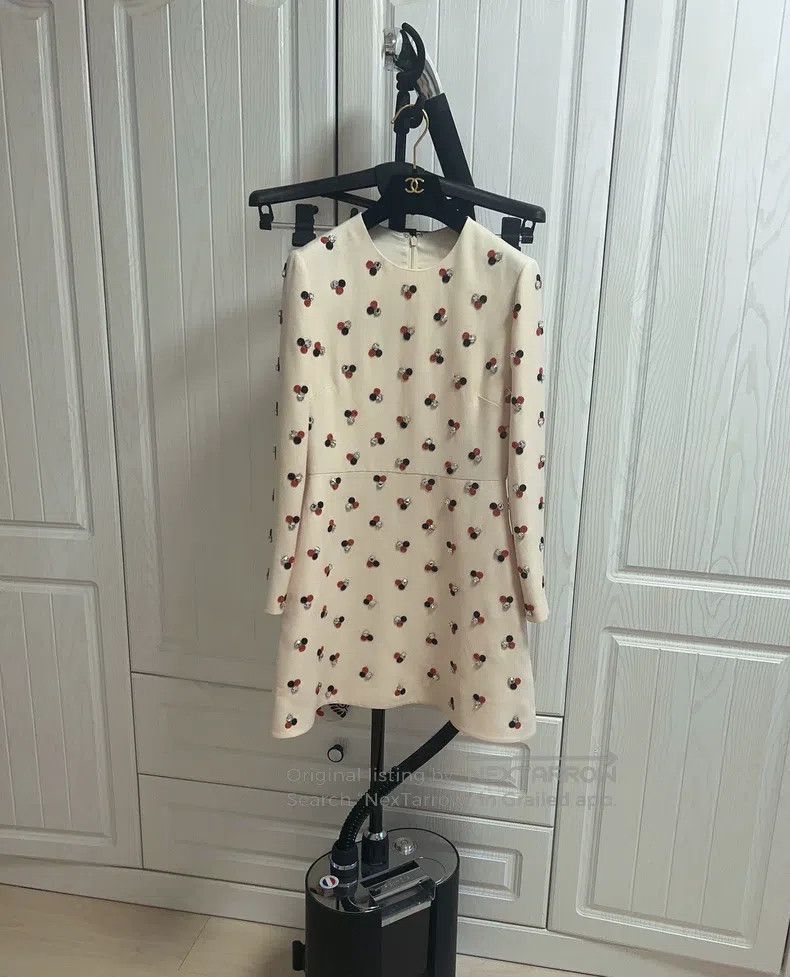 Valentino Valentino Full of studded beaded dresses Size M / US 6-8 / IT 42-44 - 1 Thumbnail