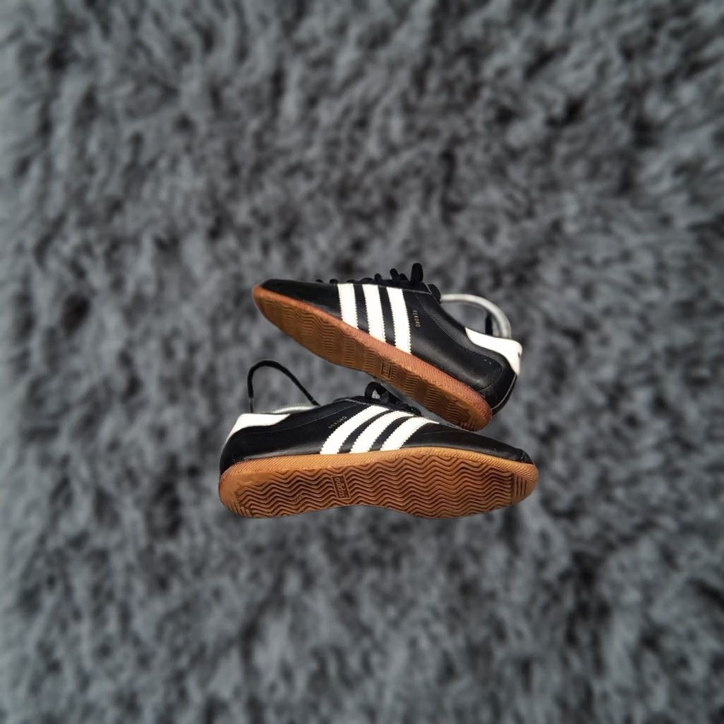 Adidas VINTAGE Adidas Originals Rekord Black Leather Sneaker 5.5 38 5 Adult Men Black Leather Sneaker Adidas Rekord Y2K Style Vintage Size US 6 / EU 39 - 1 Thumbnail