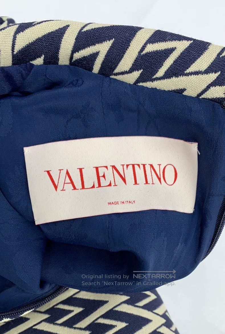 Valentino Valentino Midi dress Size M / US 6-8 / IT 42-44 - 2 Thumbnail