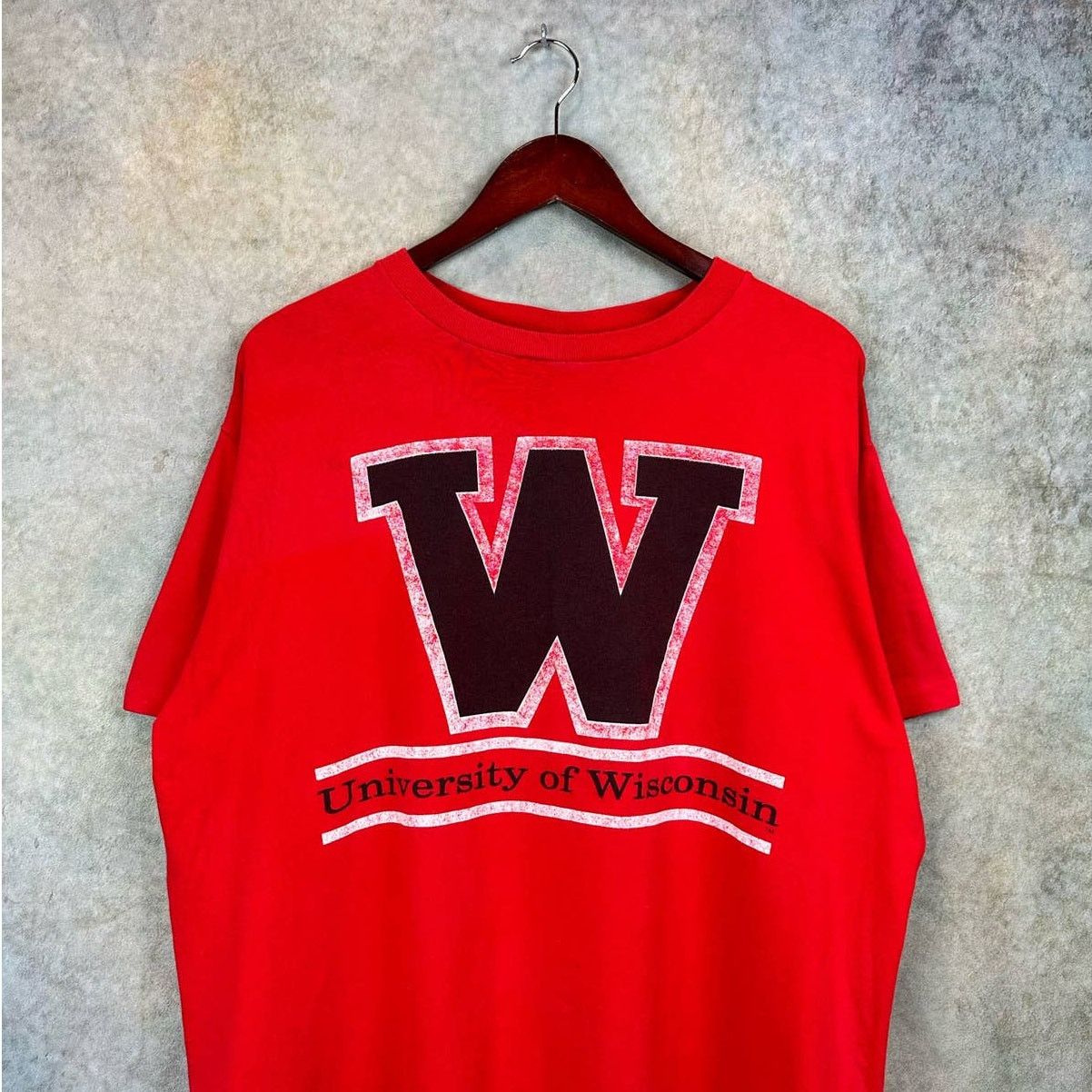 The Game × Vintage Vintage 90s Wisconsin Badgers T Shirt Mens Sz L Red Size US L / EU 52-54 / 3 - 2 Thumbnail