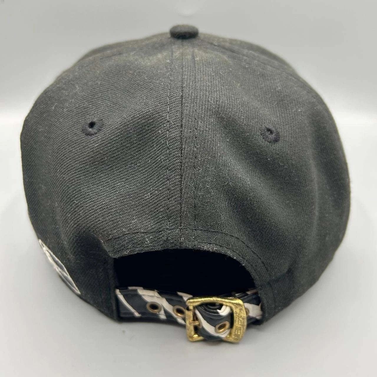 New Era Los Angeles LA Lakers Hat Men M-L Black White NBA Strap Back Size ONE SIZE - 8 Thumbnail