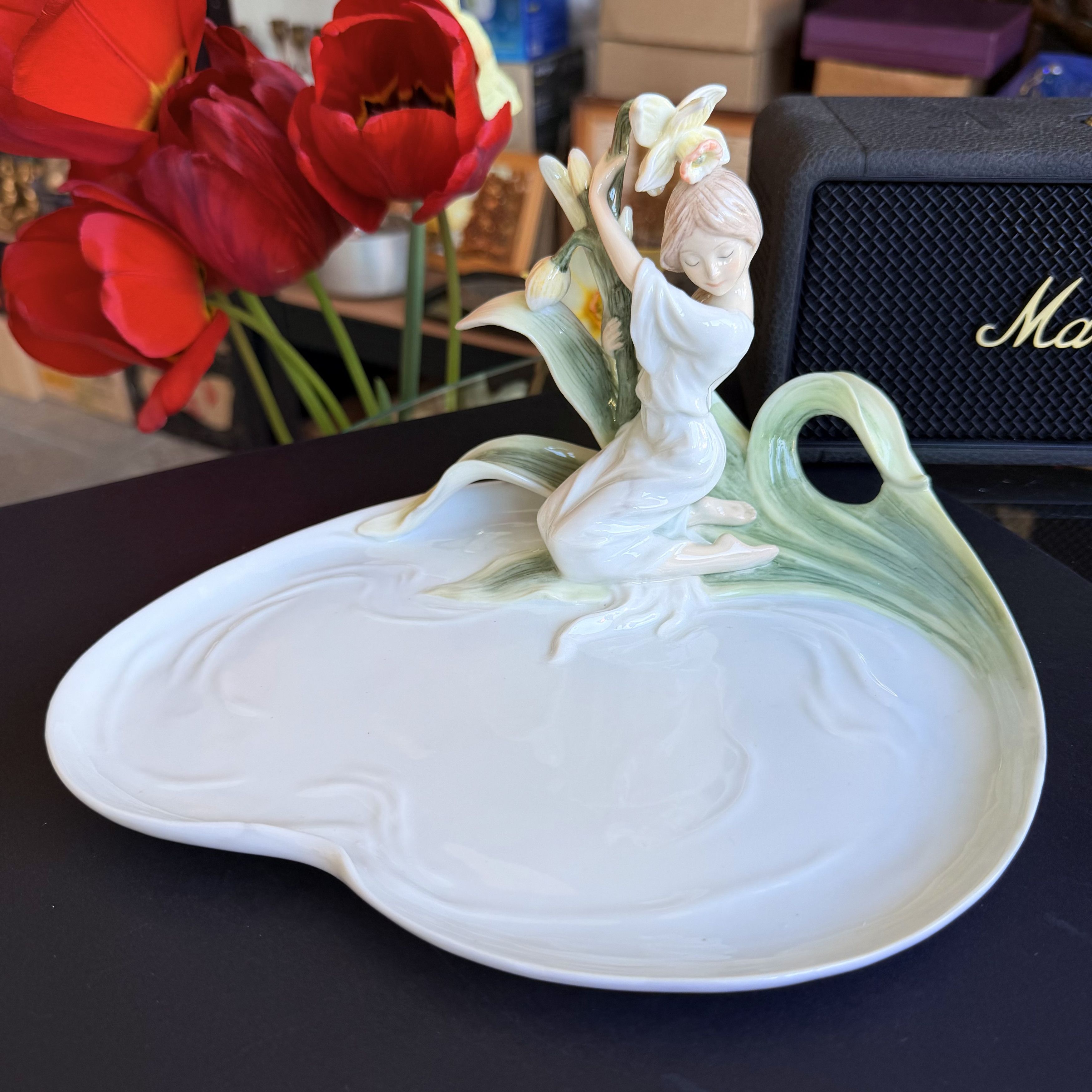 Other Unicorn Studio Porcelain Girl Daffodil Tray Dish Figurine Size ONE SIZE - 1 Thumbnail