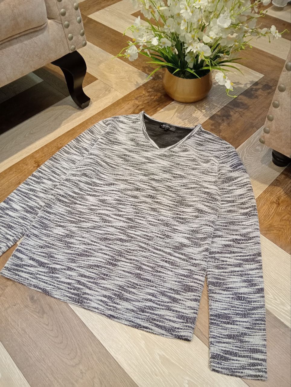 In The Attic IN THE ATTIC HOMME JAPAN V-NECK L/S T-SHIRT Size US L / EU 52-54 / 3 - 3 Thumbnail