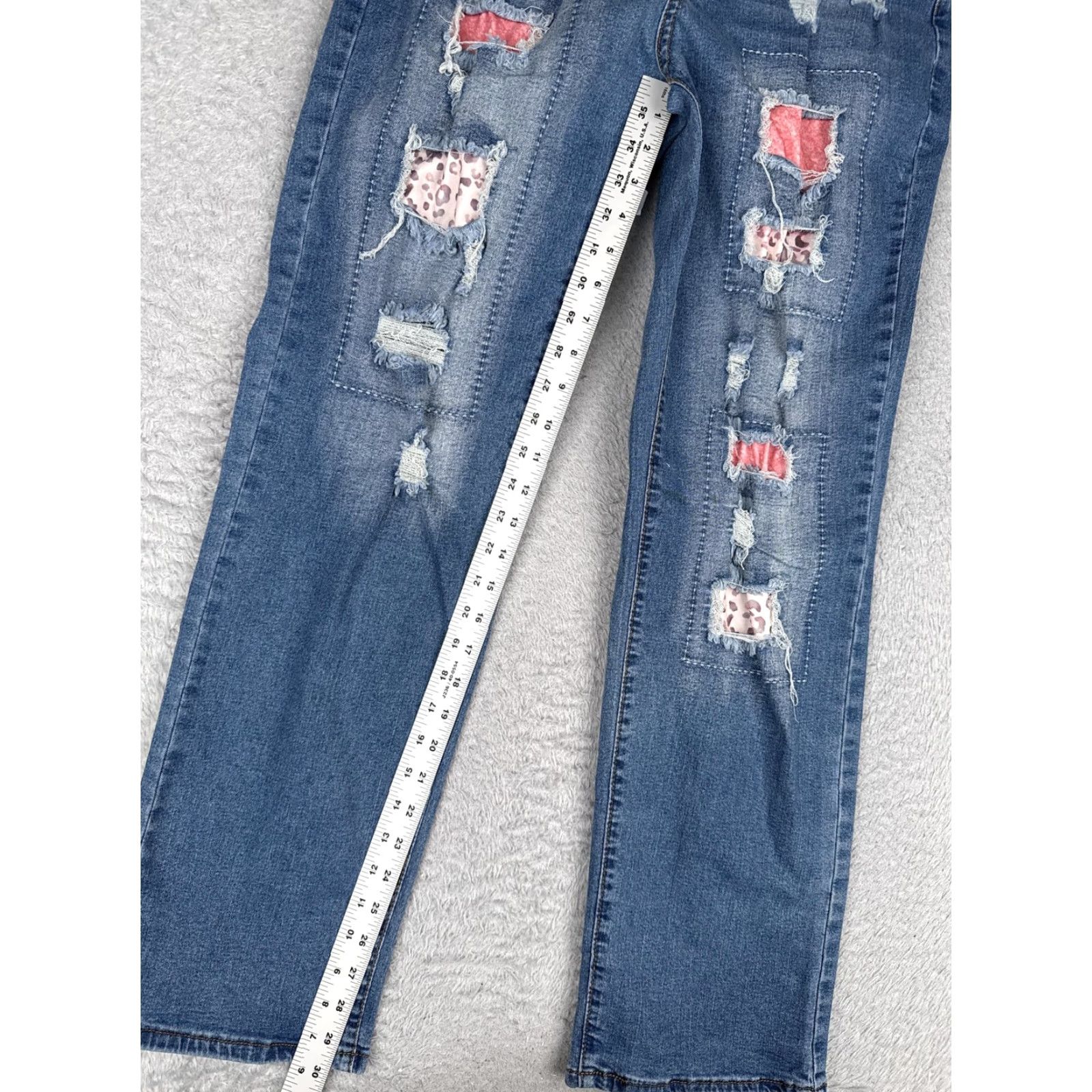 Vintage VINTAGE? No — Straight Jeans Womens XL Blue Med Wash Mid Rise Patchwork Distressed 29x30 Size 40" / US 18 - 7 Thumbnail