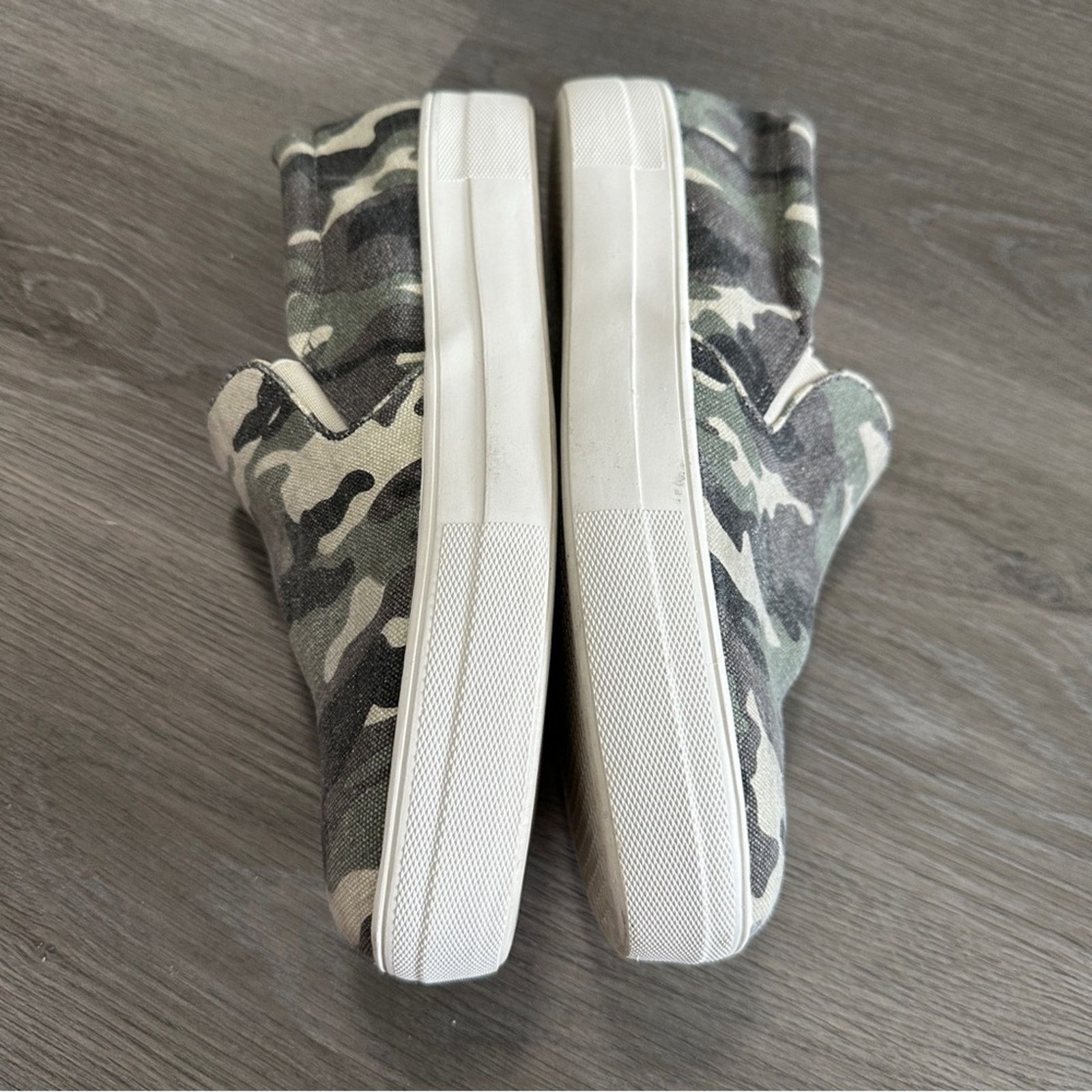 Steve Madden Steve Madden Gill Green Camo Slip On Platform Sneakers Size US 9.5 / IT 39.5 - 4 Thumbnail