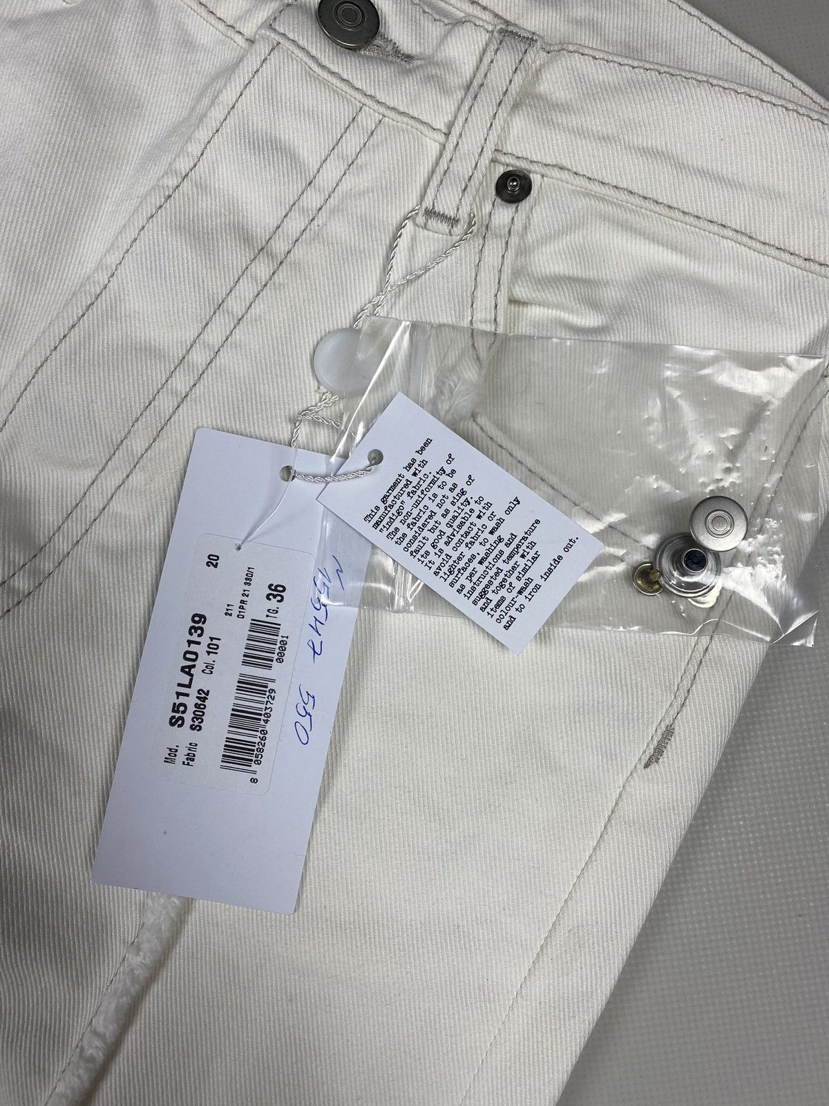 Maison Margiela BNWT! Maison Margiela ladies 5 pocket denim jeans size 36 Size 25" / US 0 / IT 36 - 14 Thumbnail