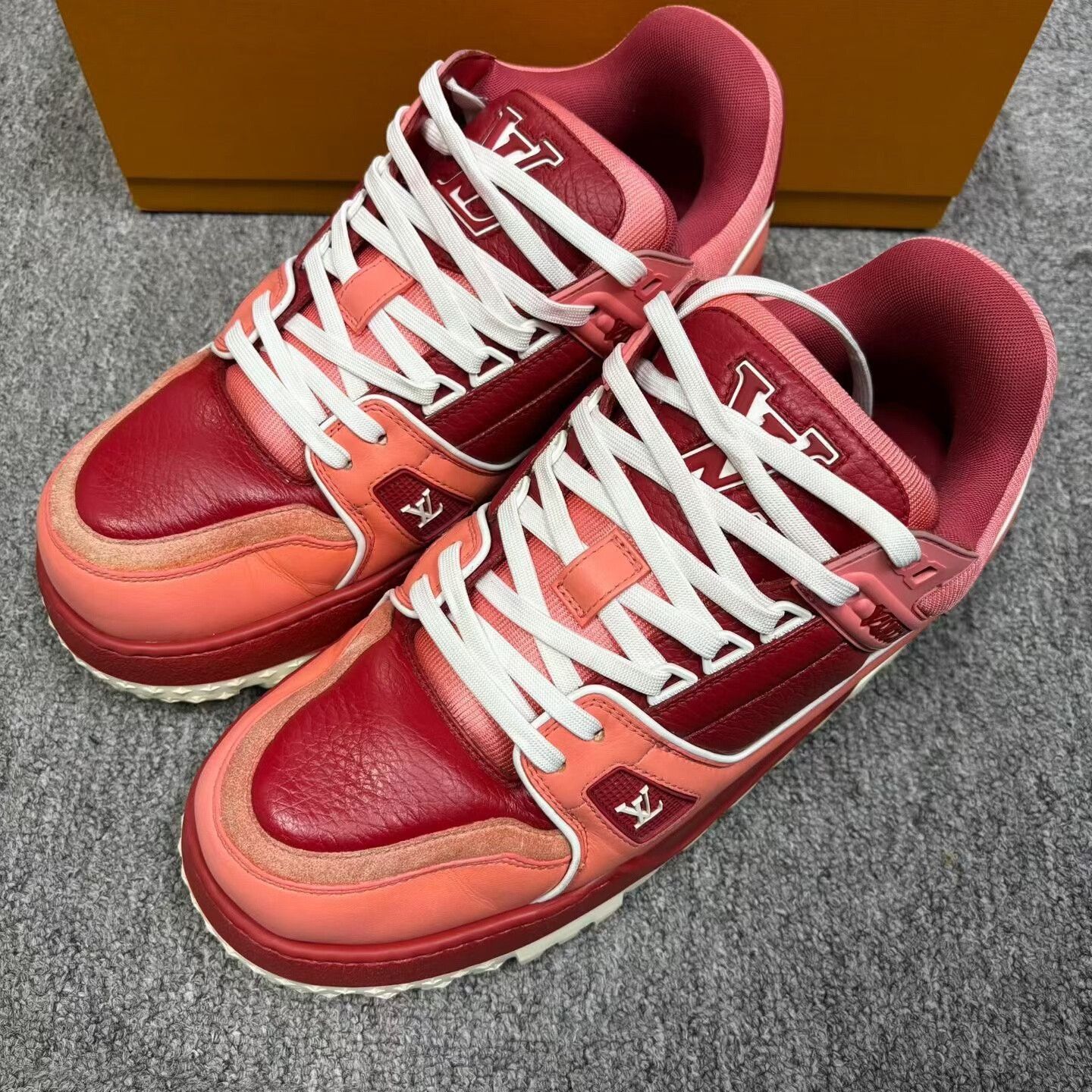 Louis Vuitton Louis Vuitton Training Red Lowtop Sneakers 8.5 Men Size US 8.5 / EU 41-42 - 1 Thumbnail