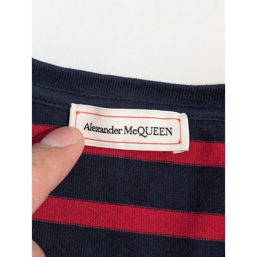 Alexander McQueen o1rshd1 Stripe Long Sleeve Velvet Skull Logo T-Shirt Size US S / EU 44-46 / 1 - 15 Thumbnail