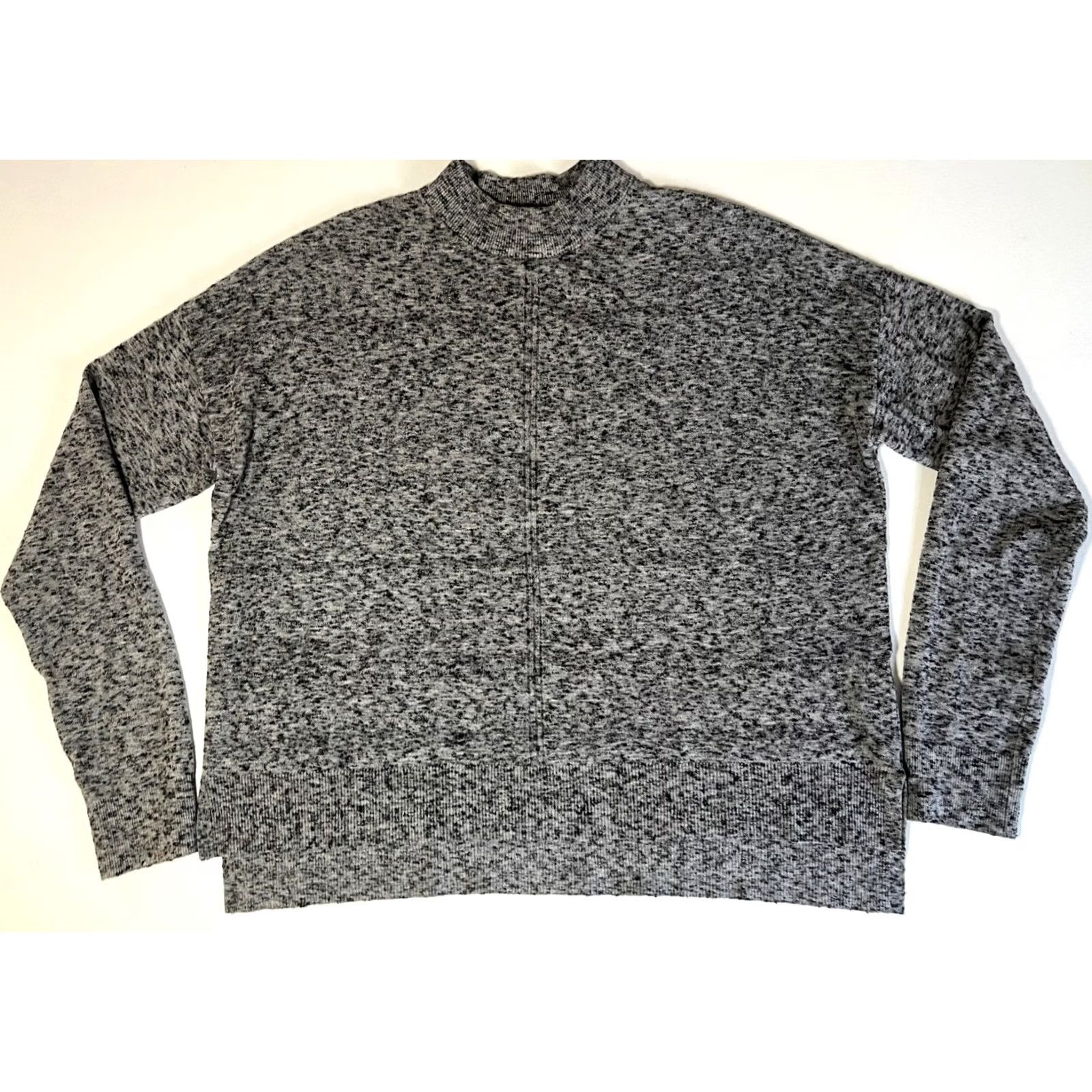 Vintage Wilfred Aritzia Knit Sweater Sz M Heather Gray Yarn Made in Italy Women’s Size M / US 6-8 / IT 42-44 - 4 Thumbnail