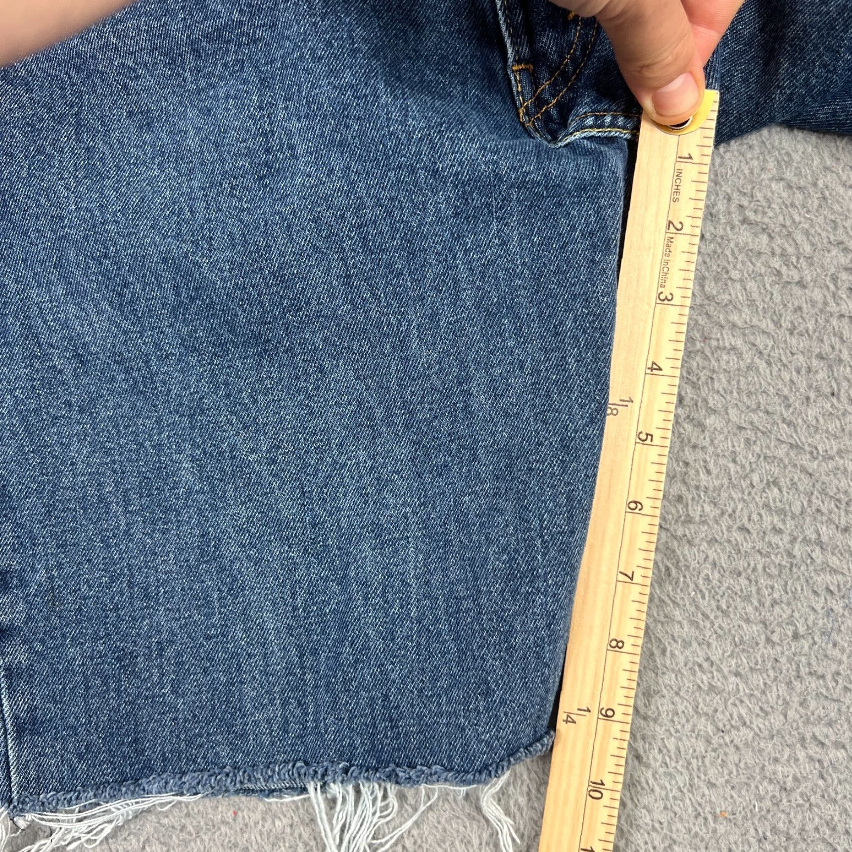 Levi's Levi's Bermuda Shorts Men's Size 33 Blue Distressed Cut Offs 10" Inseam Y2K Size US 33 - 3 Thumbnail