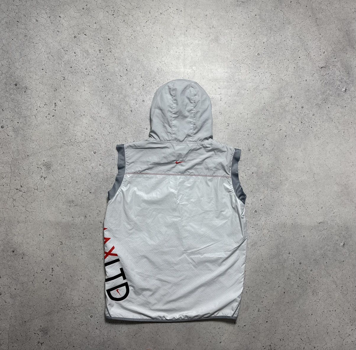 Nike Nike Air Max LTD Vintage Nylon Vest Shox Tn Drill Swoosh Y2K Size US S / EU 44-46 / 1 - 10 Thumbnail