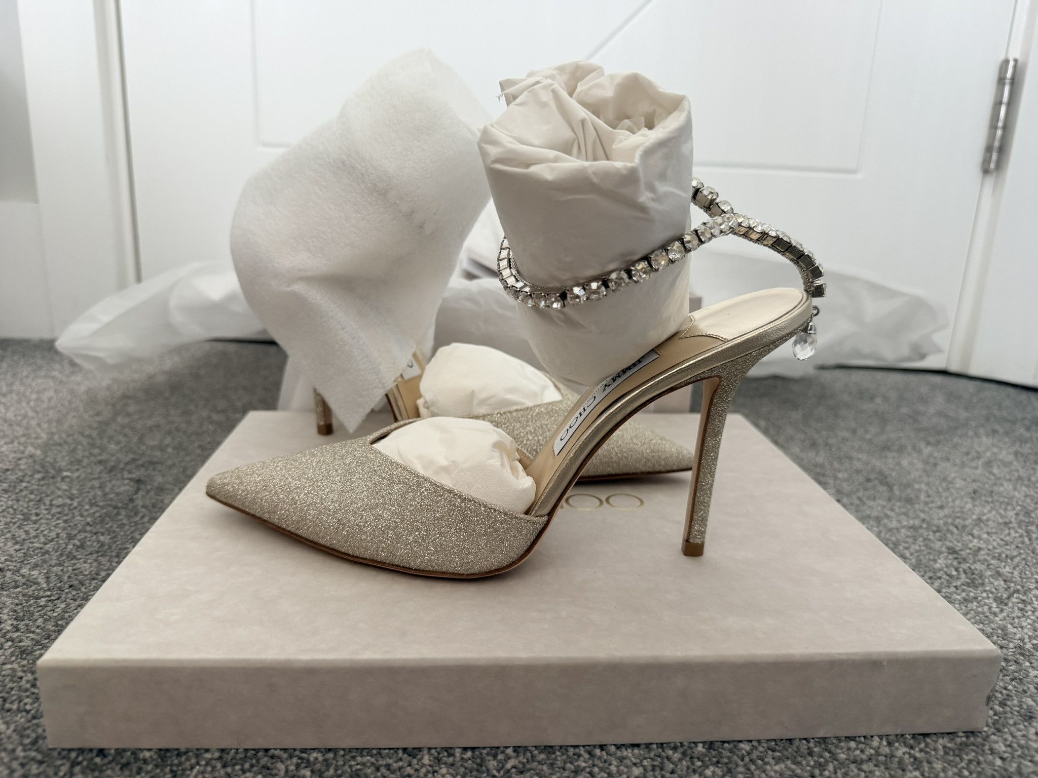 Jimmy Choo Jimmy Choo Saeda 38.5 Platinum Ice Crystal Size US 8.5 / IT 38.5 - 1 Thumbnail