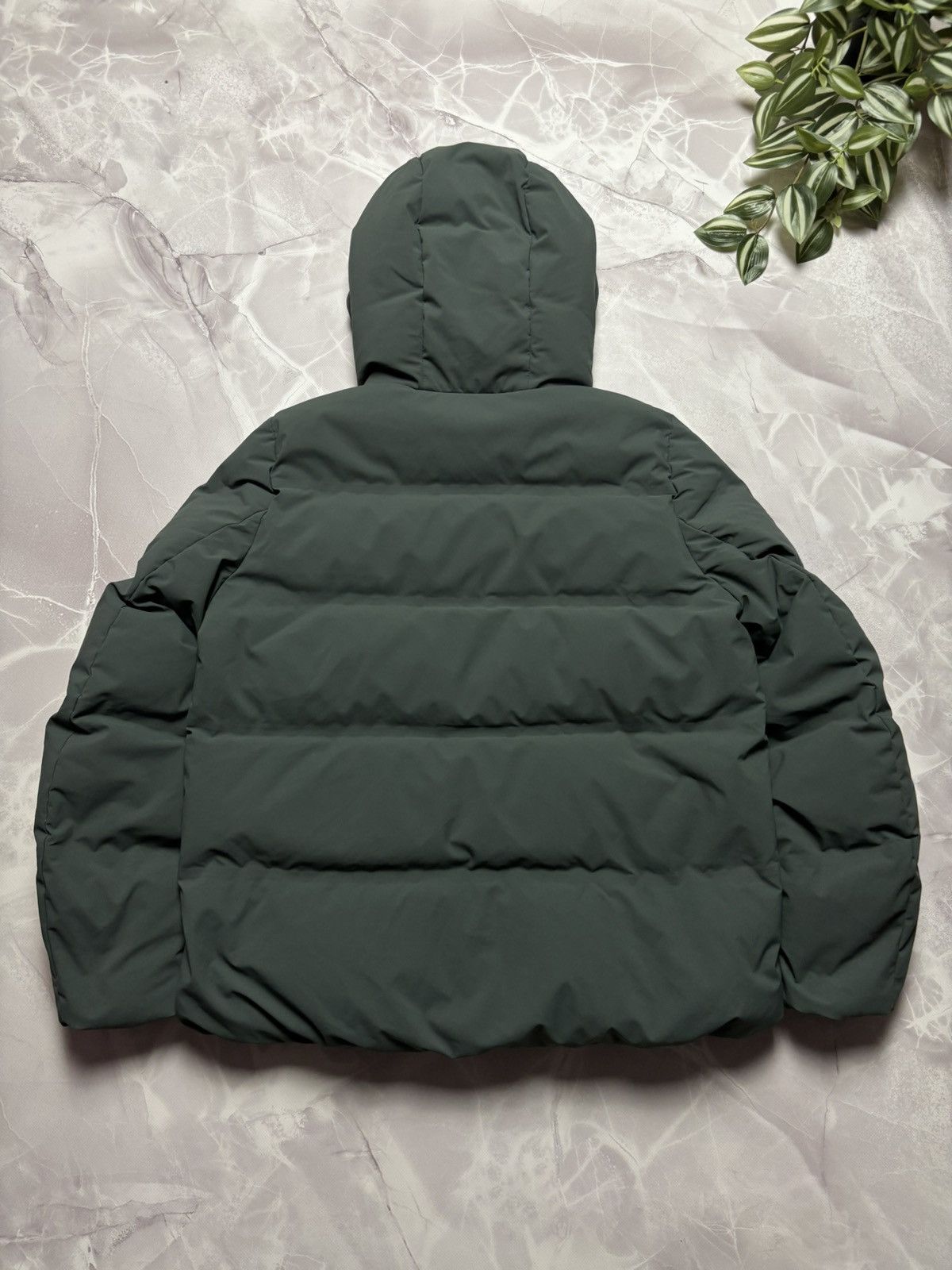 Uniqlo UNIQLO Seamless Down Parka Puffer Jacket Olive Womens M Size M / US 6-8 / IT 42-44 - 12 Thumbnail