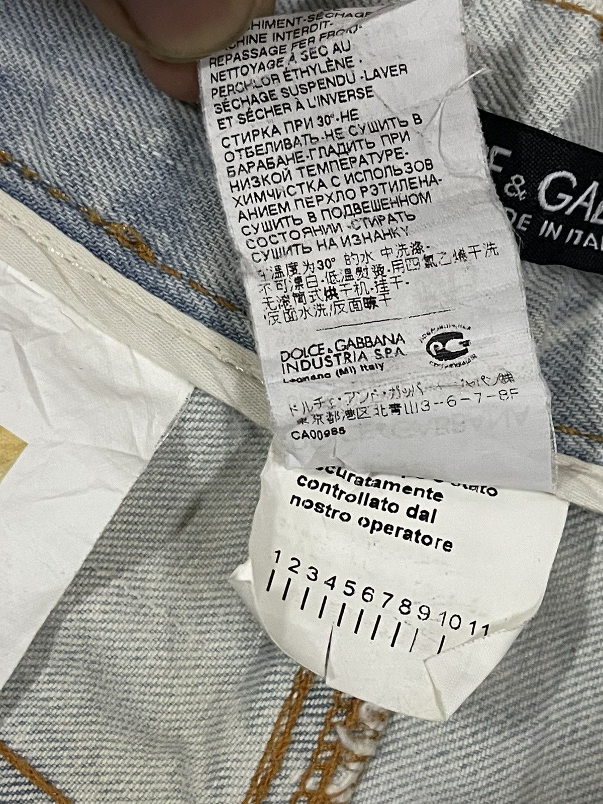 Dolce & Gabbana Vintage Dolce & Gabbana Italy Blue Wash Distressed Jeans Size US 31 - 11 Thumbnail