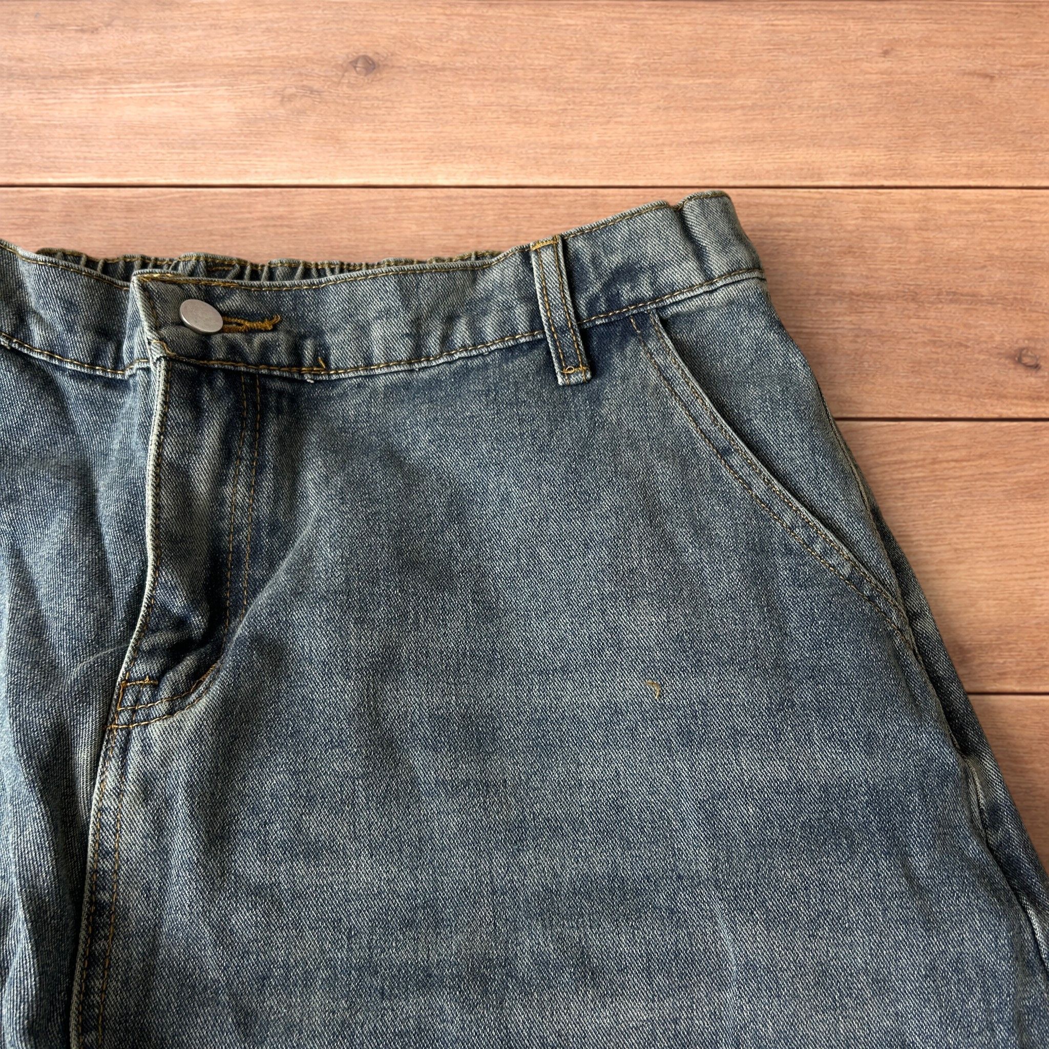 Japanese Brand Super baggy wide leg balloon fit jeans in mid blue wash. Size US 36 / EU 52 - 3 Thumbnail
