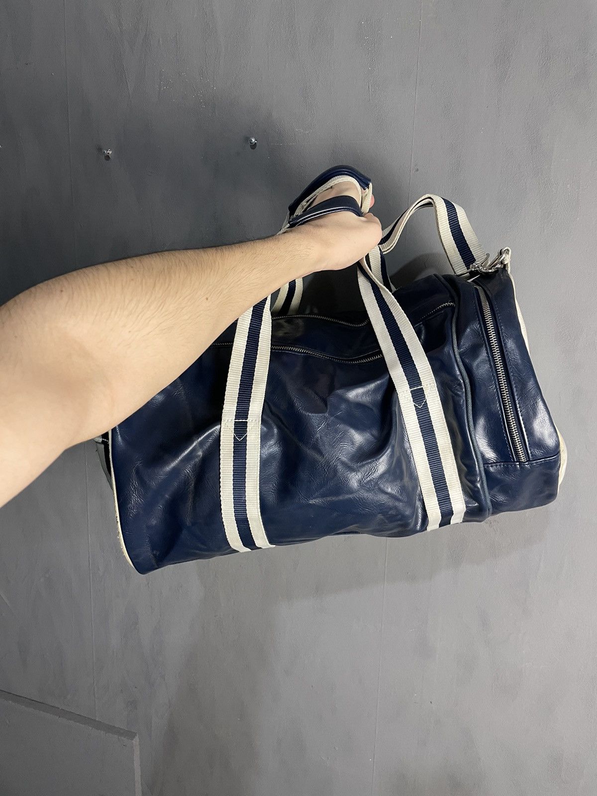 Fred Perry VINTAGE FRED PERRY LEATHER DUFFLE BAG Size ONE SIZE - 9 Thumbnail