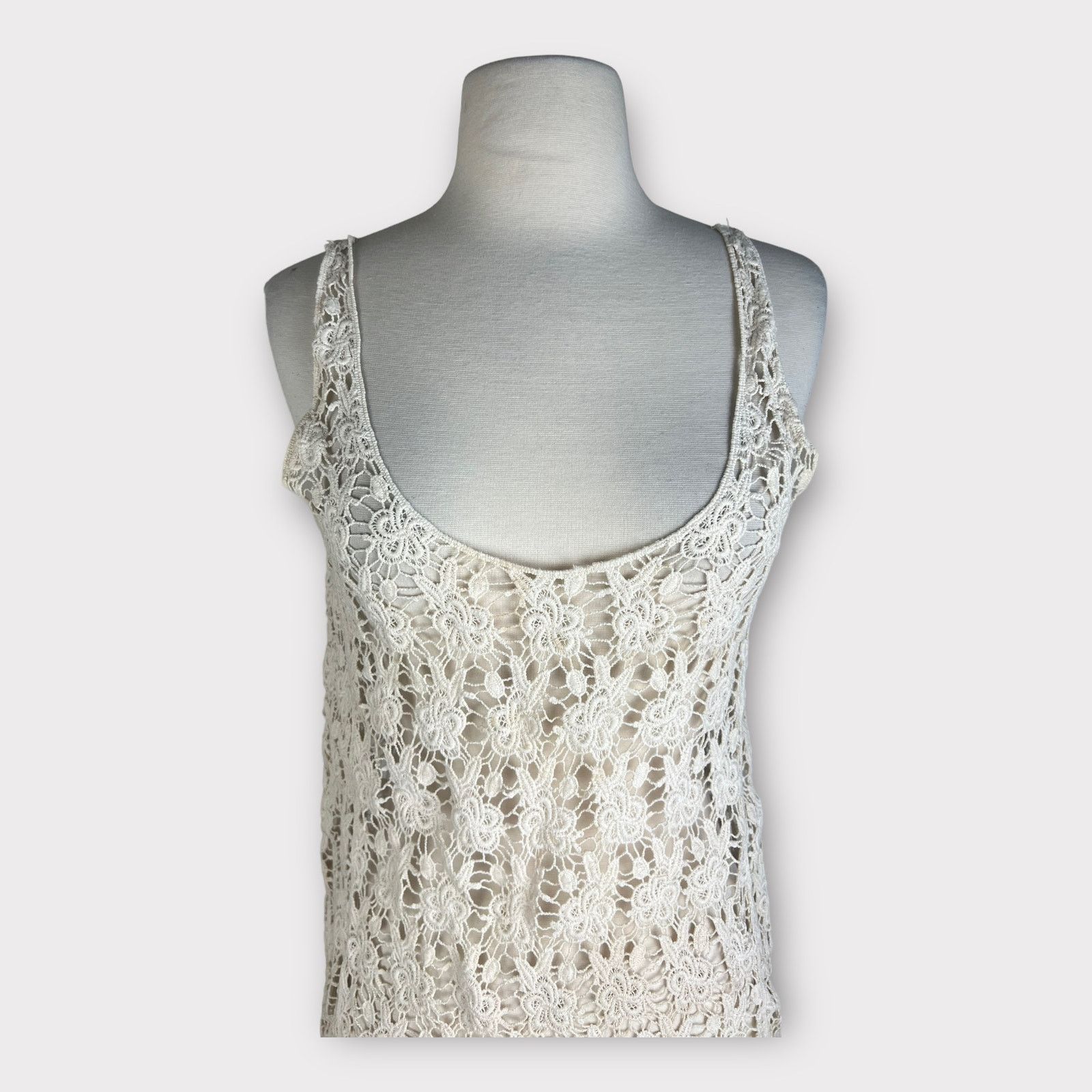 Nordstrom Mimi Chica | Vintage Y2K Boho Crochet Tank Top | Small Size S / US 4 / IT 40 - 3 Thumbnail