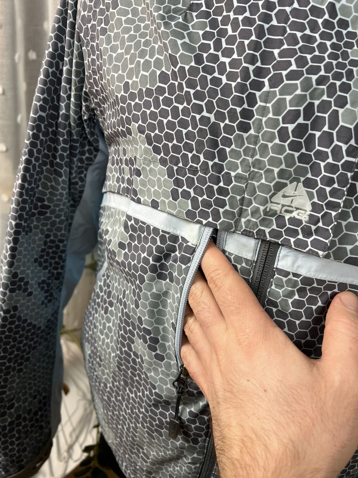 Nike ACG Nike ACG women’s vintage vtg jacket ski storm fit outdoor Size L / US 10 / IT 46 - 5 Thumbnail