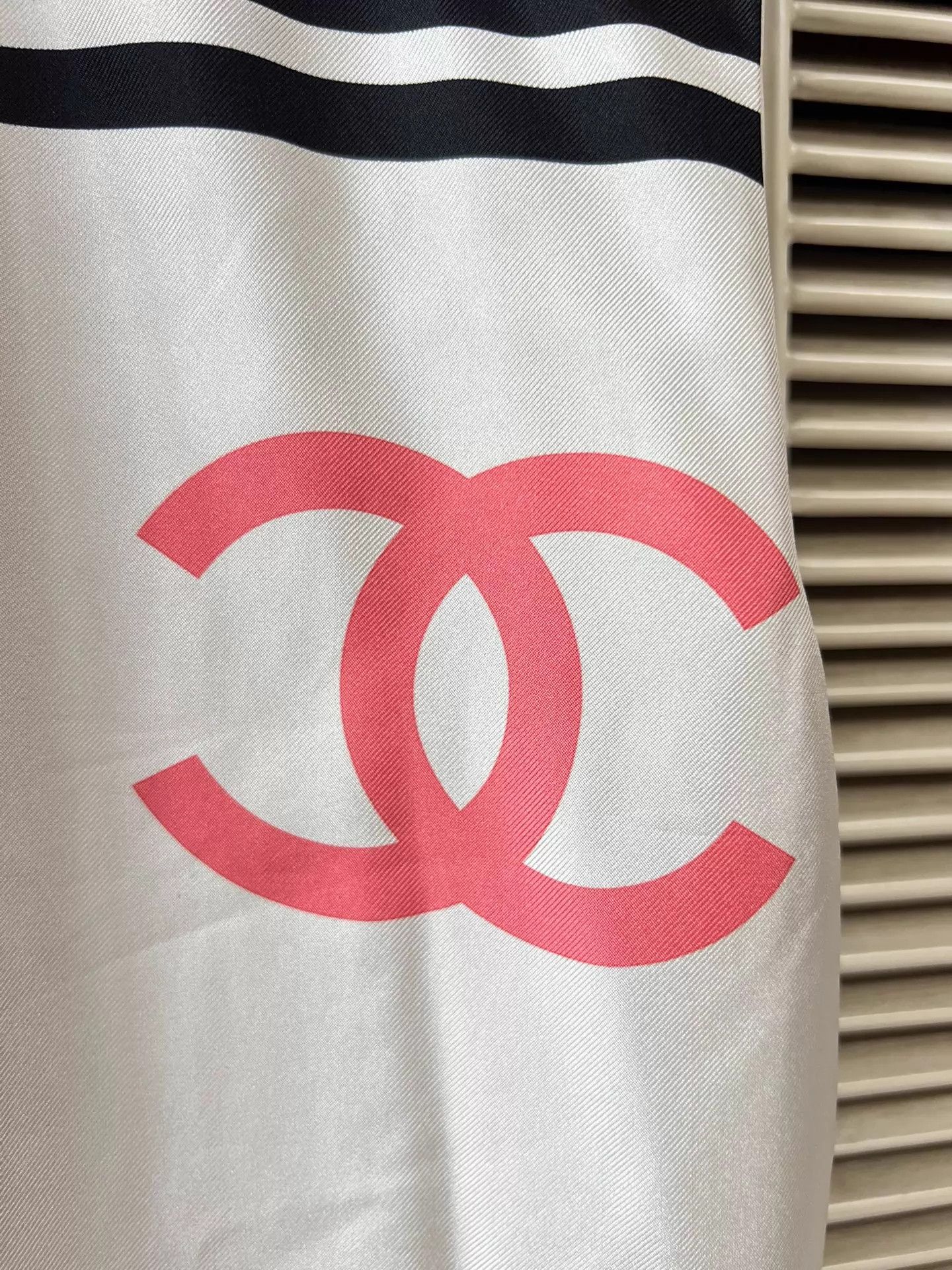 Chanel CHANEL Color Blocked Logo Sleeveless Shirt 38 Size S / US 4 / IT 40 - 5 Thumbnail