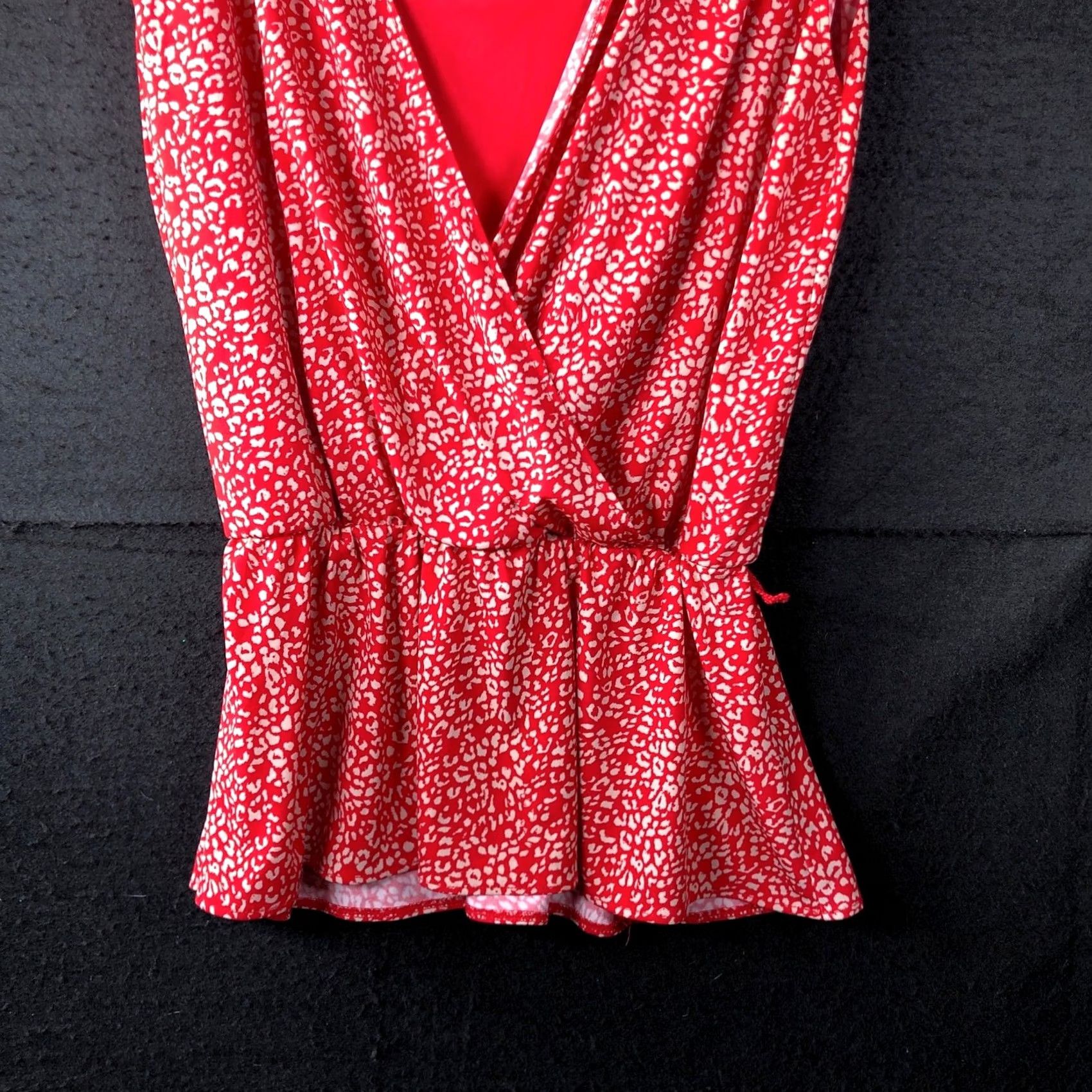 Banana Republic Banana Republic Womens Blouse Red Tan Short Sleeve Wrap Stretch Small Blouse Size S / US 4 / IT 40 - 3 Thumbnail