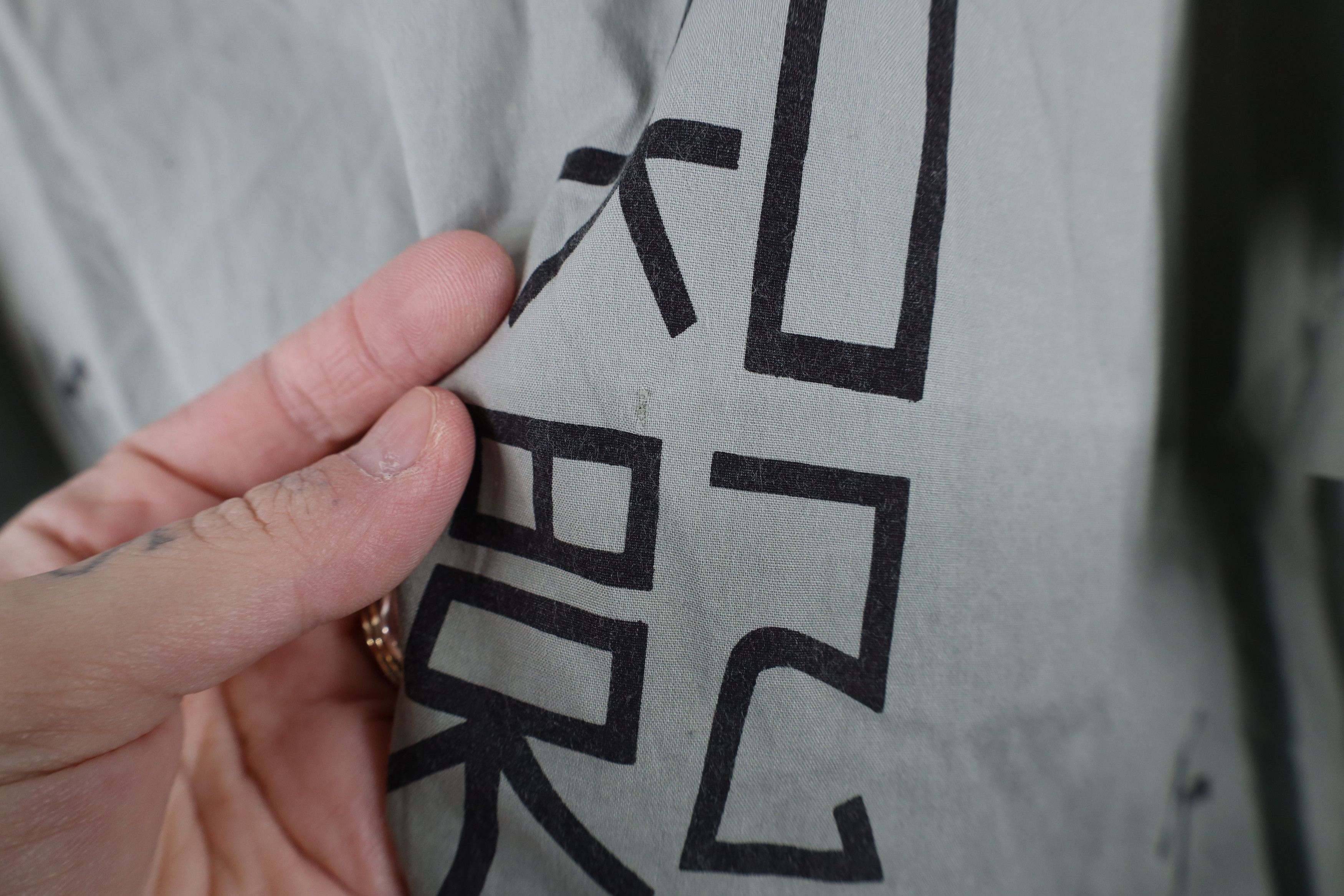 Vintage Vintage 90s Y2K Streetwear Chinese Camp Bowling Button Shirt Size US L / EU 52-54 / 3 - 11 Thumbnail
