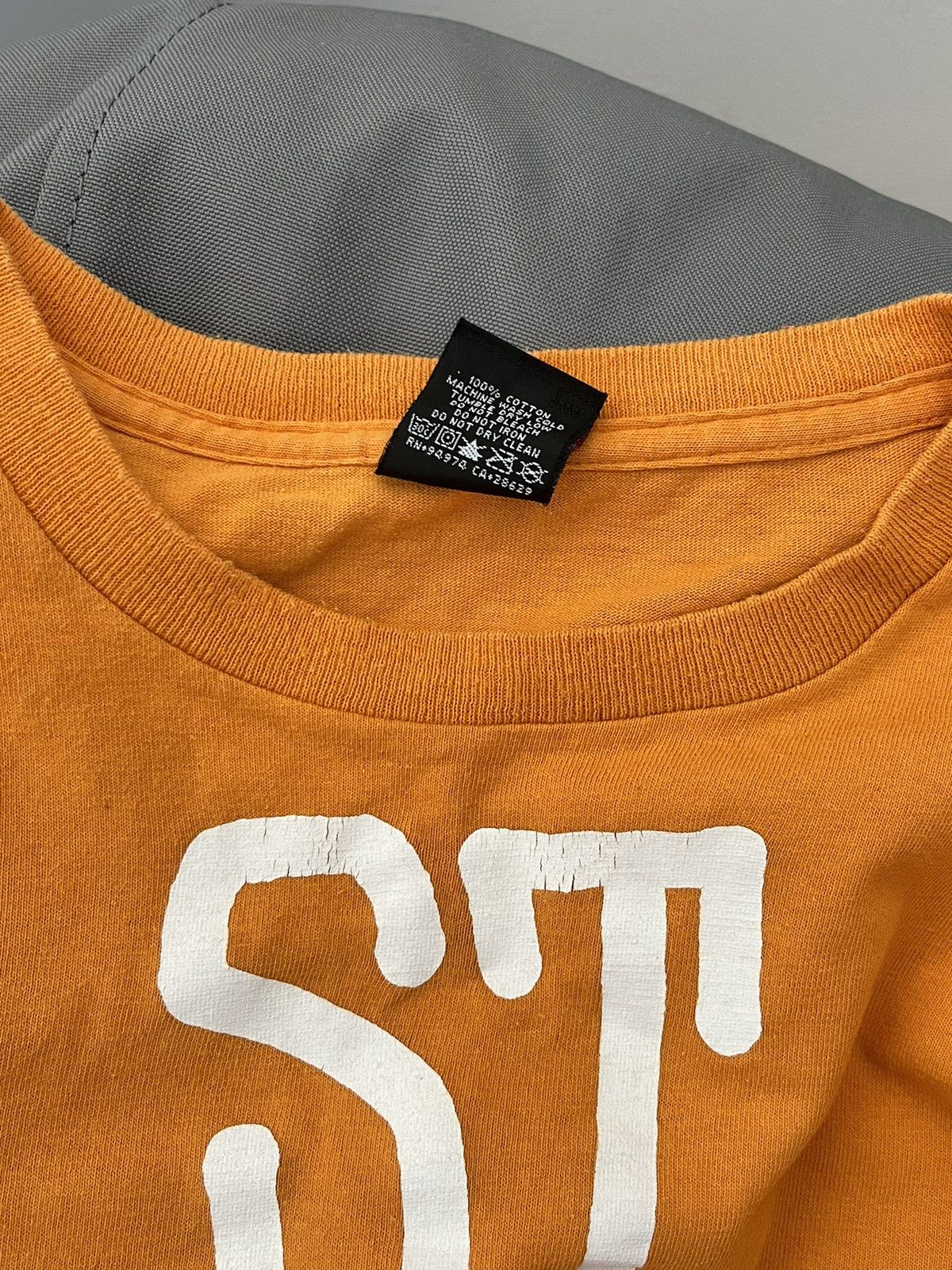 Stussy Vintage Stussy Vertical Logo Orange Tee Size US S / EU 44-46 / 1 - 9 Thumbnail