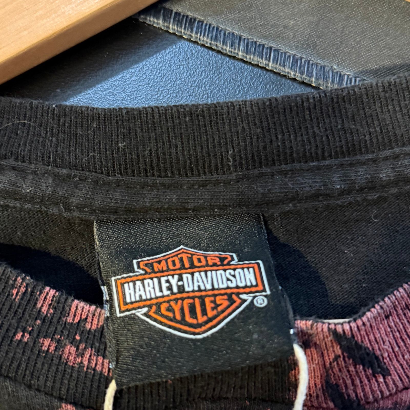 Vintage 2017 Harley Davidson AOP T-Shirt Size US XL / EU 56 / 4 - 3 Thumbnail