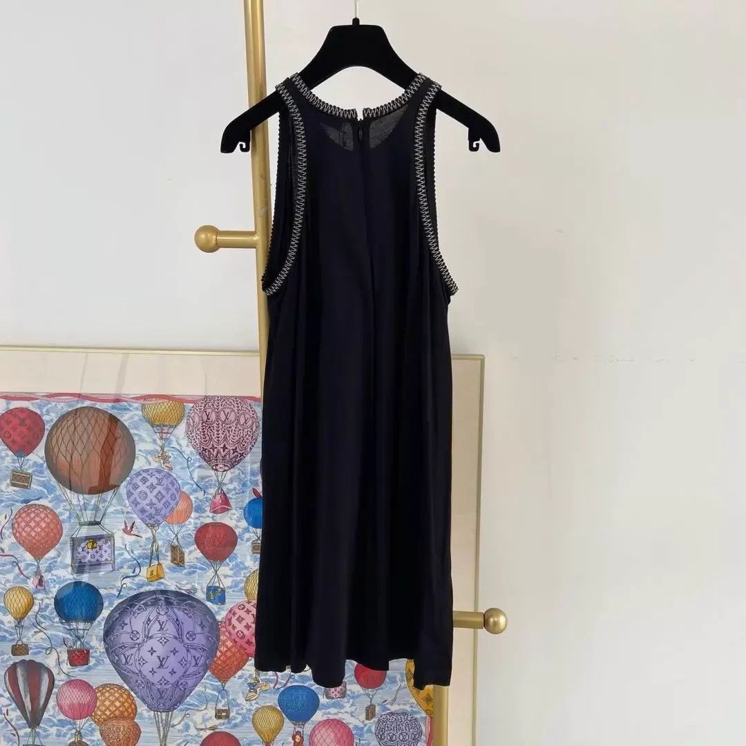 Balenciaga Balenciaga Black Sleeveless M Dress Size M / US 6-8 / IT 42-44 - 2 Thumbnail