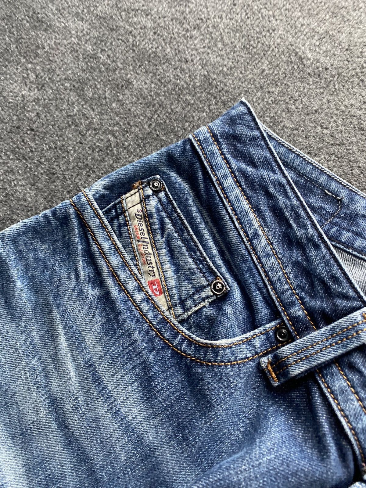 Diesel 🔥Opium Punk Diesel blue jeans thavar 31 mens Size US 31 - 19 Thumbnail