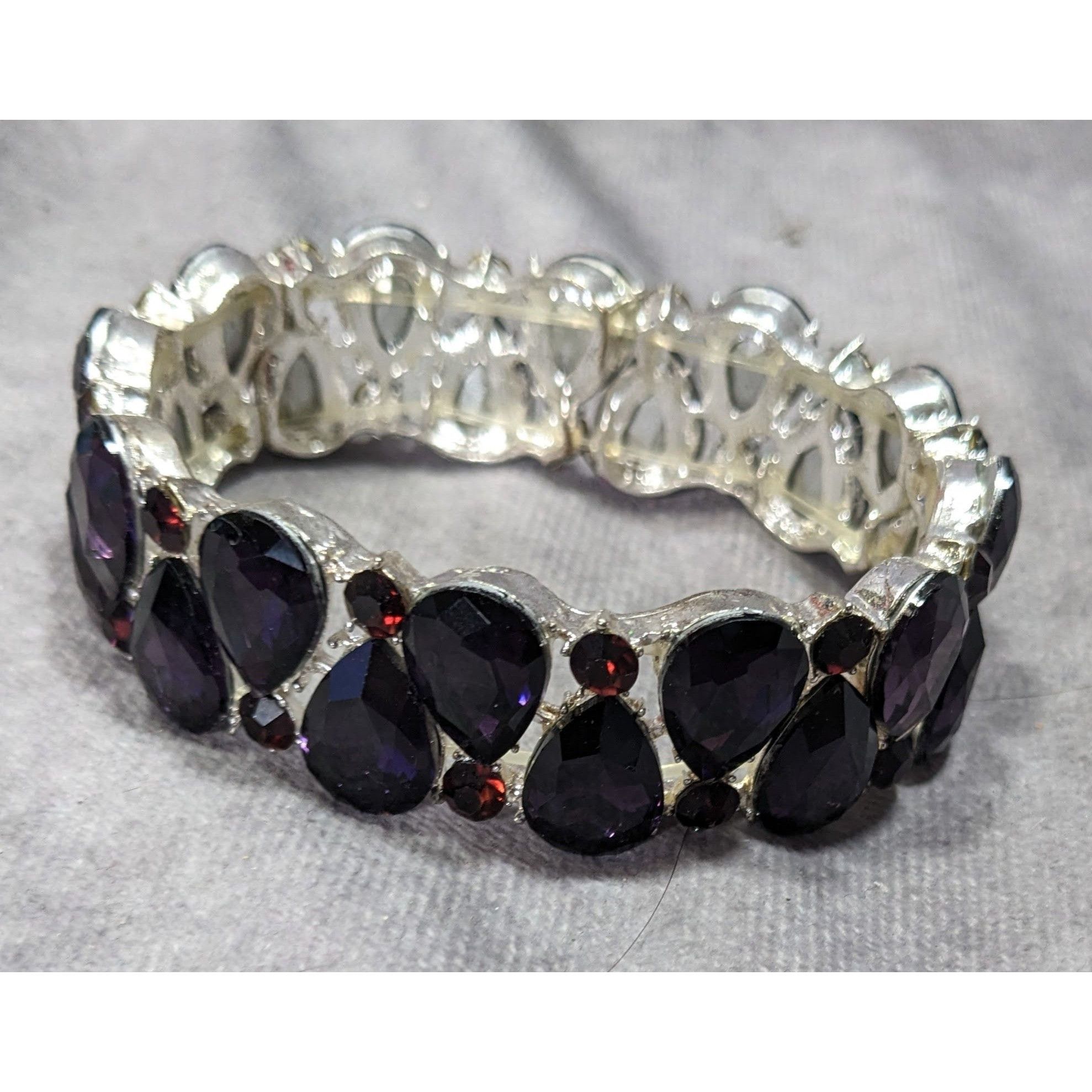 Other Elegant Glam Goth Teardrop Stretch Statement Bracelet With R Size ONE SIZE - 6 Thumbnail