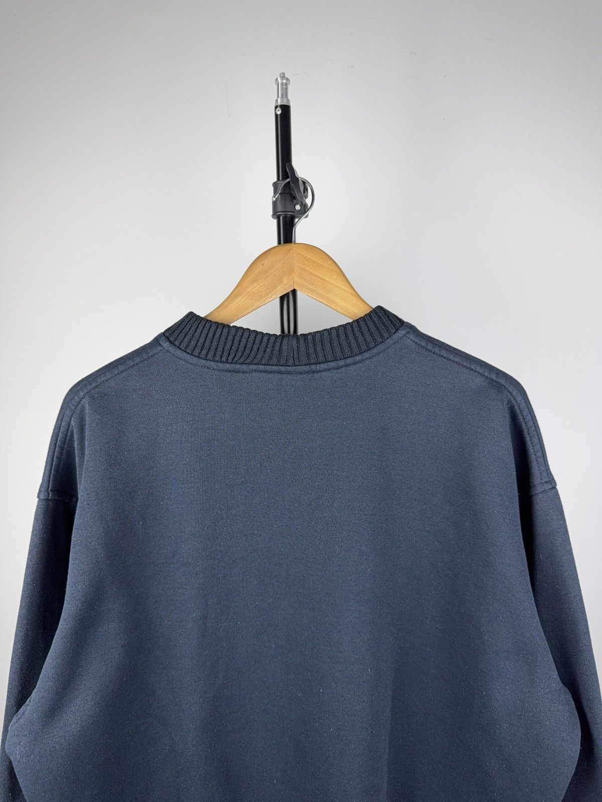 Vintage Vintage 90s Australia Wilderness Sweatshirt Navy Crewneck Size US L / EU 52-54 / 3 - 8 Thumbnail