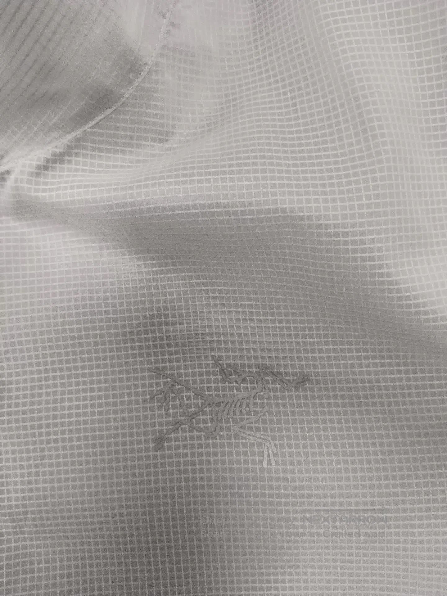 Arc'teryx lightweight breathable white windbreaker jacket. Size S / US 4 / IT 40 - 3 Thumbnail
