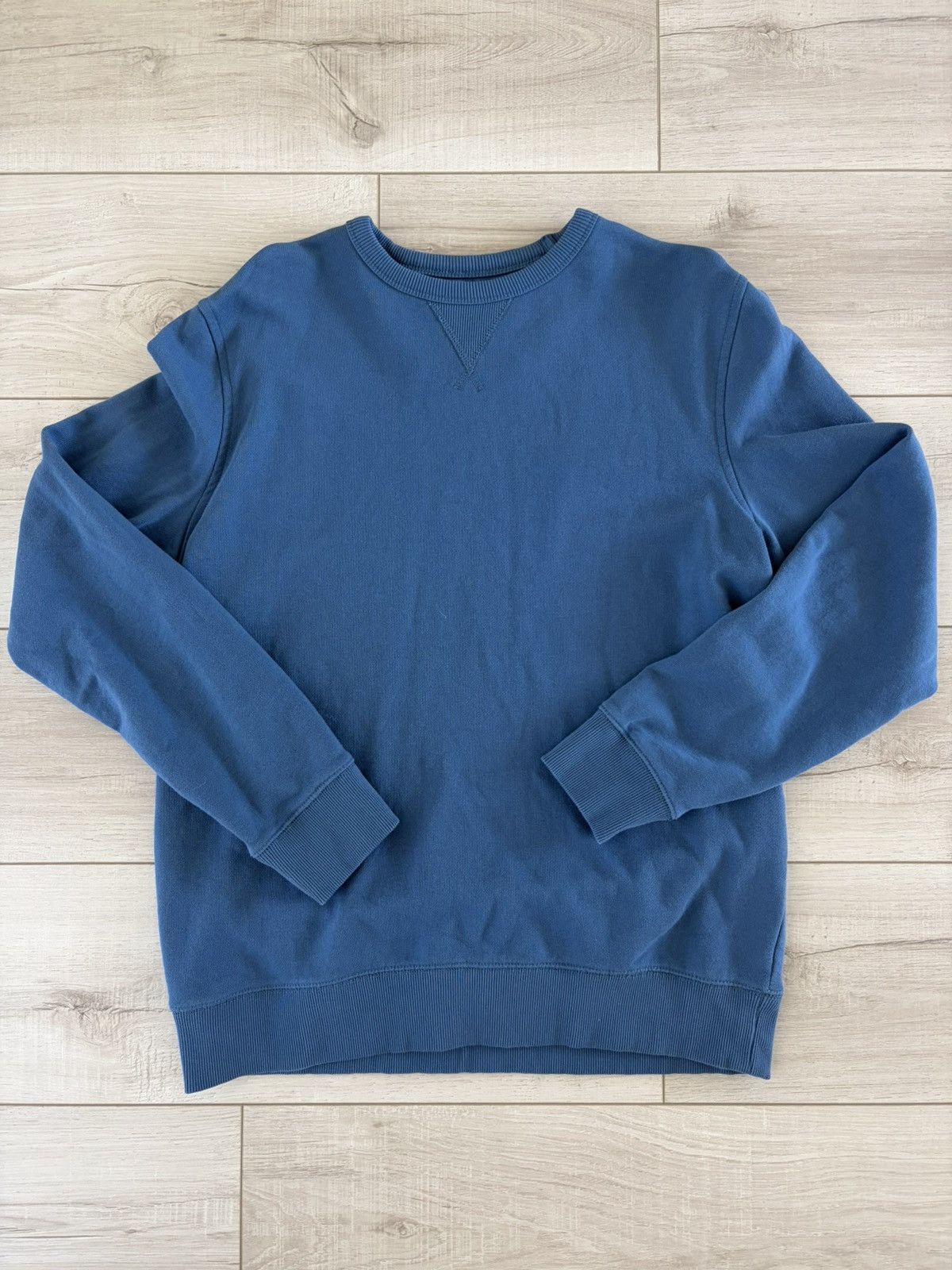 Banana Republic Title: Banana Republic Crewneck Sweatshirt — Steel Blue Size US L / EU 52-54 / 3 - 1 Thumbnail