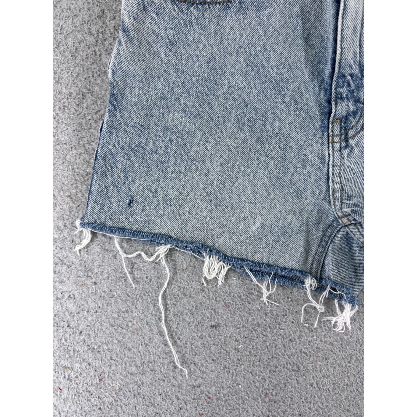 Pacsun VINTAGE Pacsun Shirt Womens Denim Short 23 Blue 100% Cotton 90s Boyfriend Cut-Off 27x1 Jeans Size 40" / US 18 - 3 Thumbnail