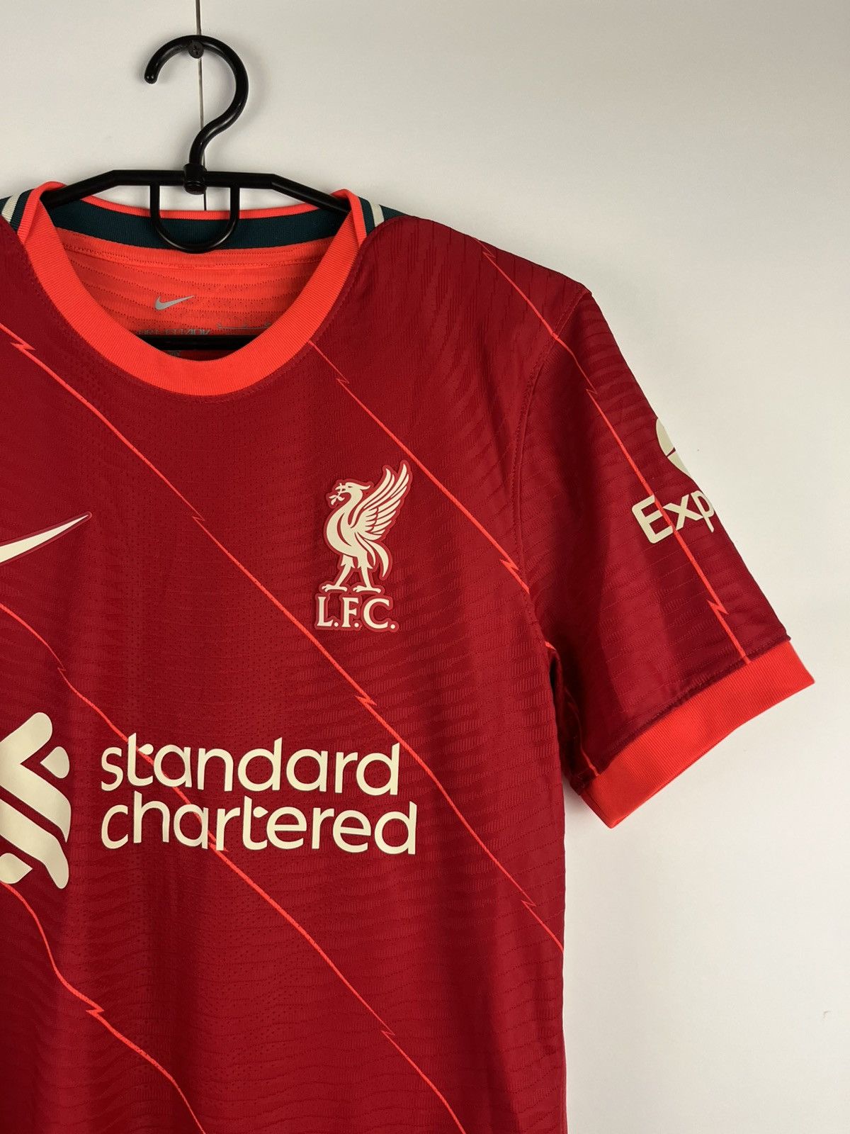 Nike Liverpool Nike 2021/2022 Football Home Jersey #4 Virgil Size US S / EU 44-46 / 1 - 3 Thumbnail