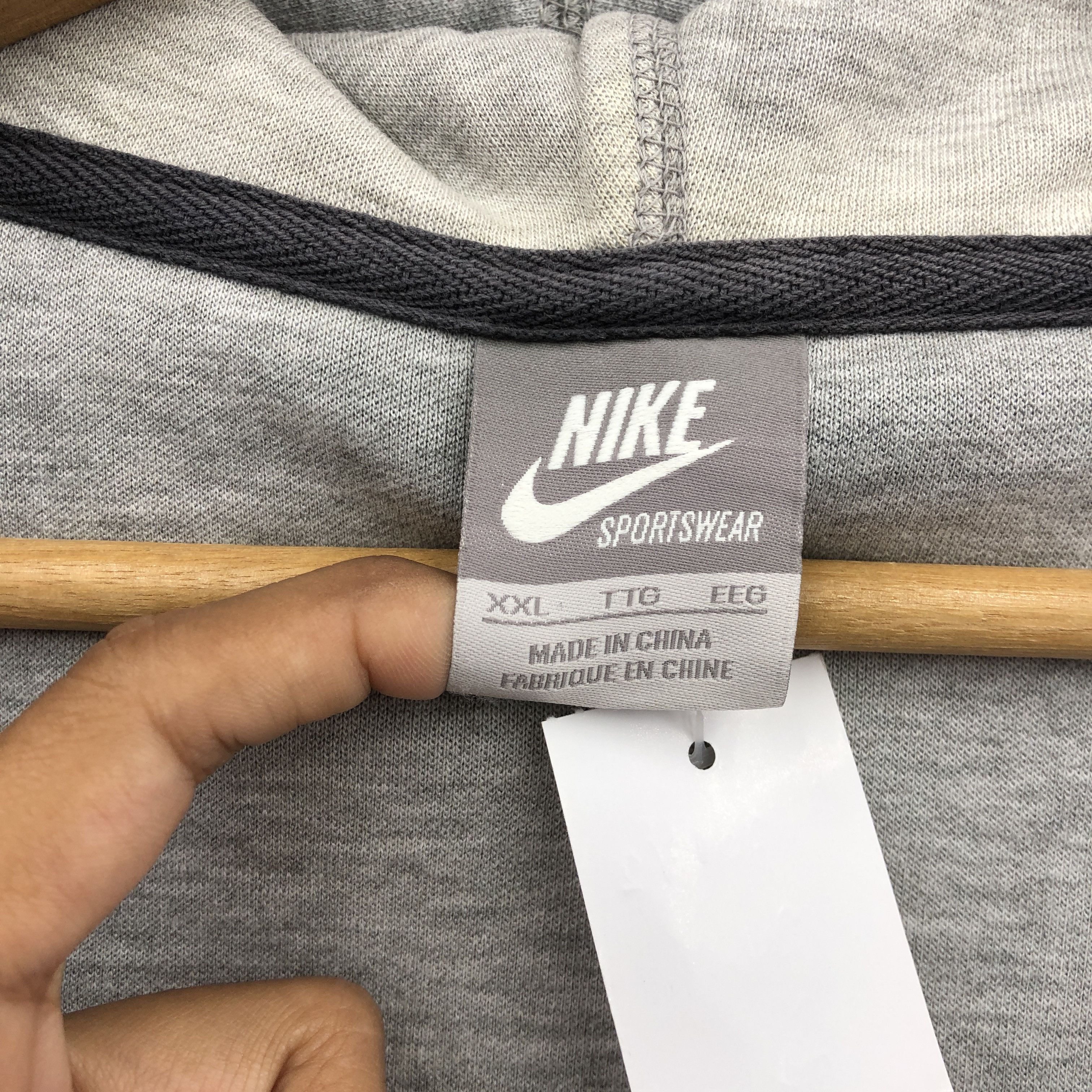 Nike Vintage Nike Pinswheel Hoodie Sweatshirt Nike Swoosh Sweater Size US XL / EU 56 / 4 - 6 Thumbnail