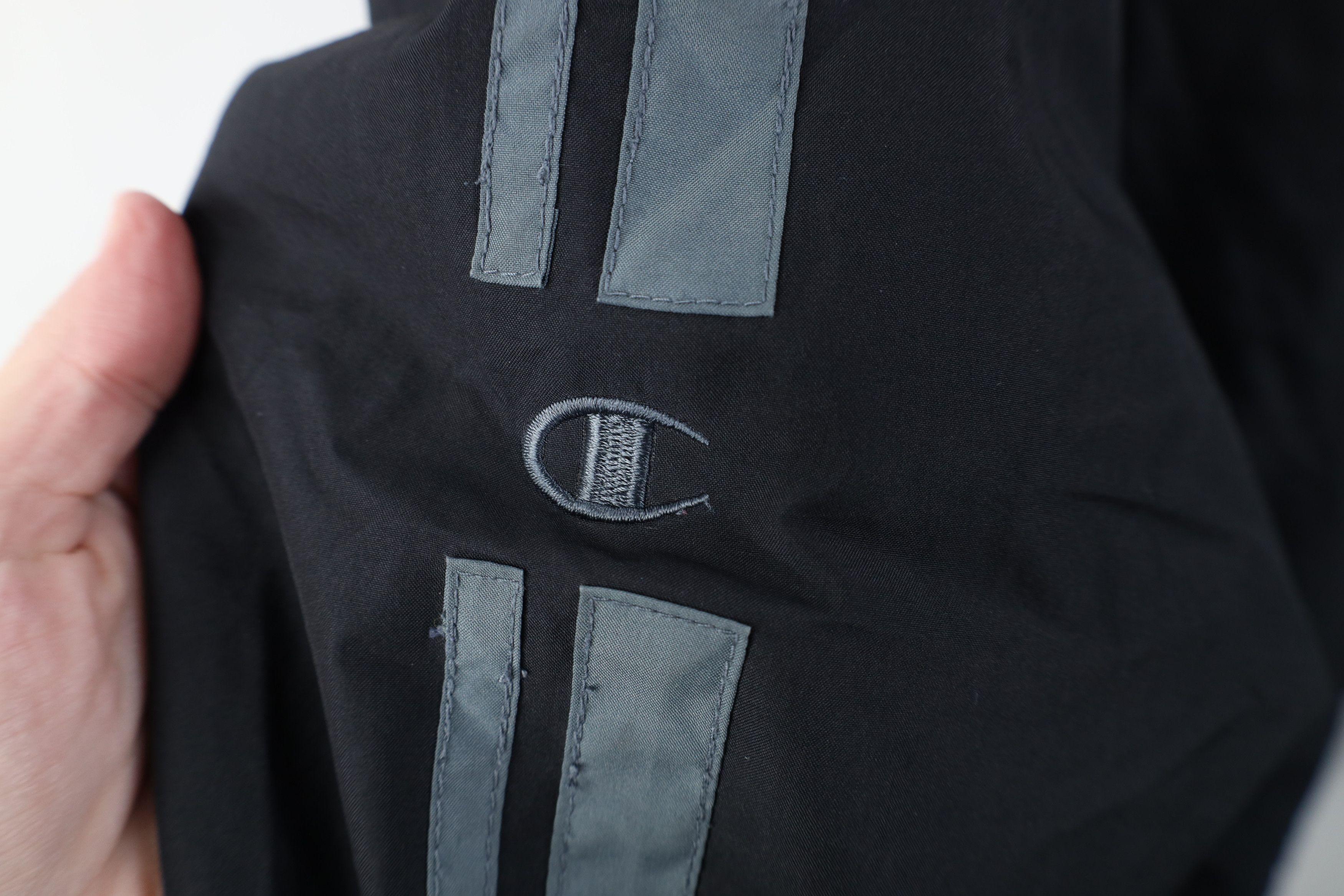 Champion Vintage 90s Y2K Champion Lined Windbreaker Jacket Black Size US XL / EU 56 / 4 - 5 Thumbnail