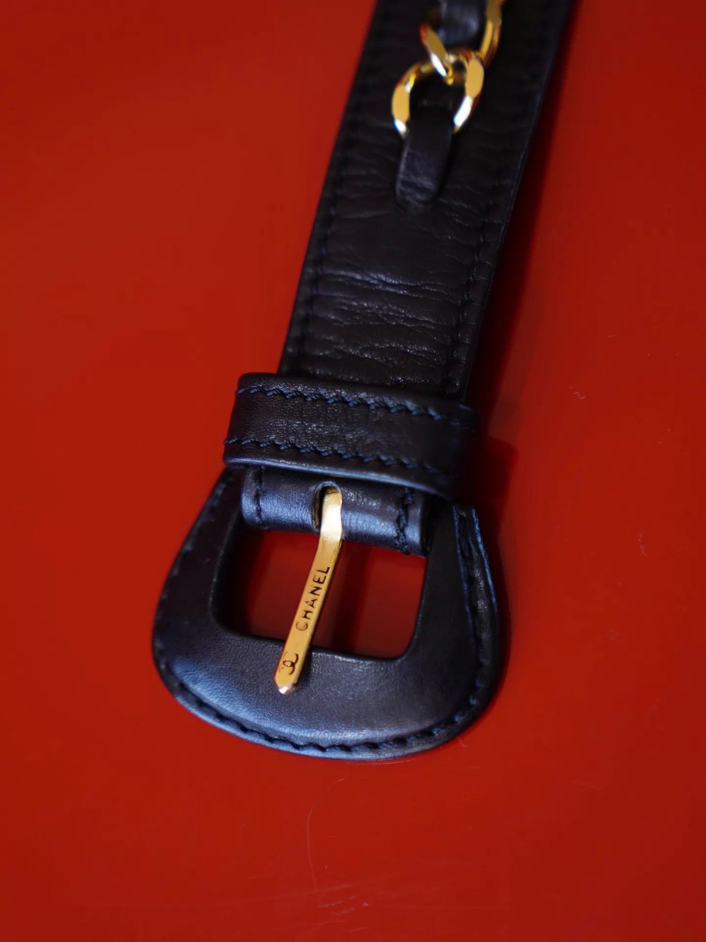 Chanel Chanel Vintage Black & Gold Leather Belt Size ONE SIZE - 9 Thumbnail