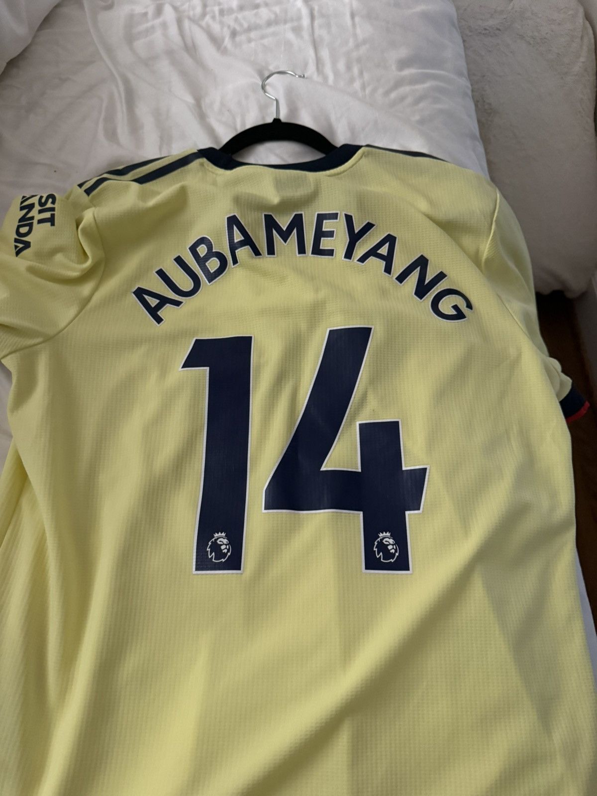 Adidas Arsenal 21/22 Away Shirt Authentic Aubameyang Size US L / EU 52-54 / 3 - 2 Thumbnail